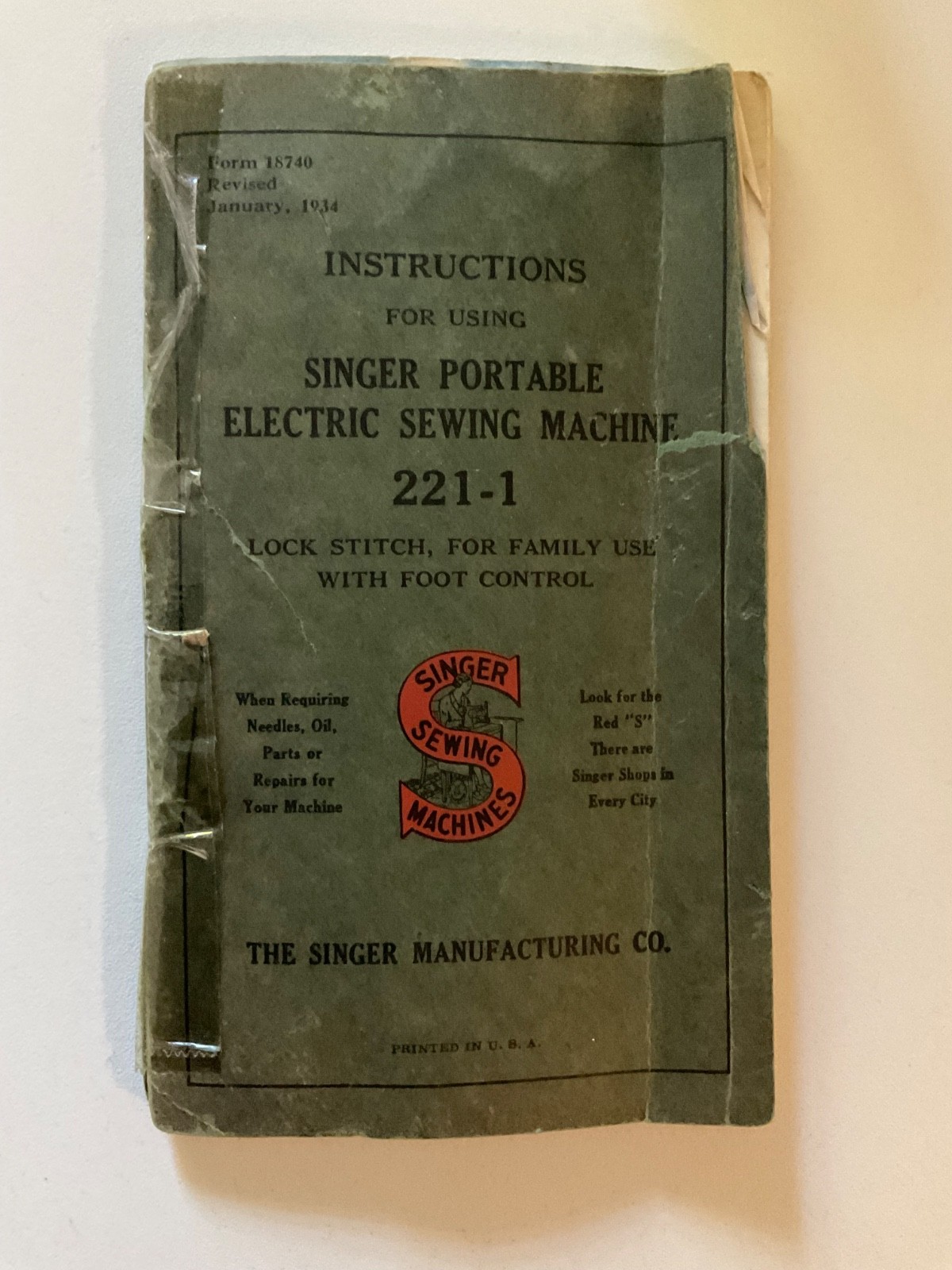RARE JANUARY  1934 SINGER 221 FEATHERWEIGHT SCHOOL BELL SEWING MACHINE MANUAL