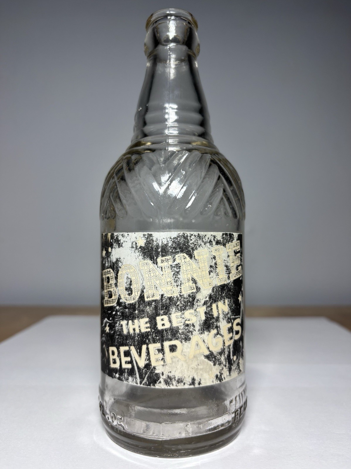 Vintage Bonnie The Best In Beverages ACL Soda Glass Bottle Harkavy New York NY