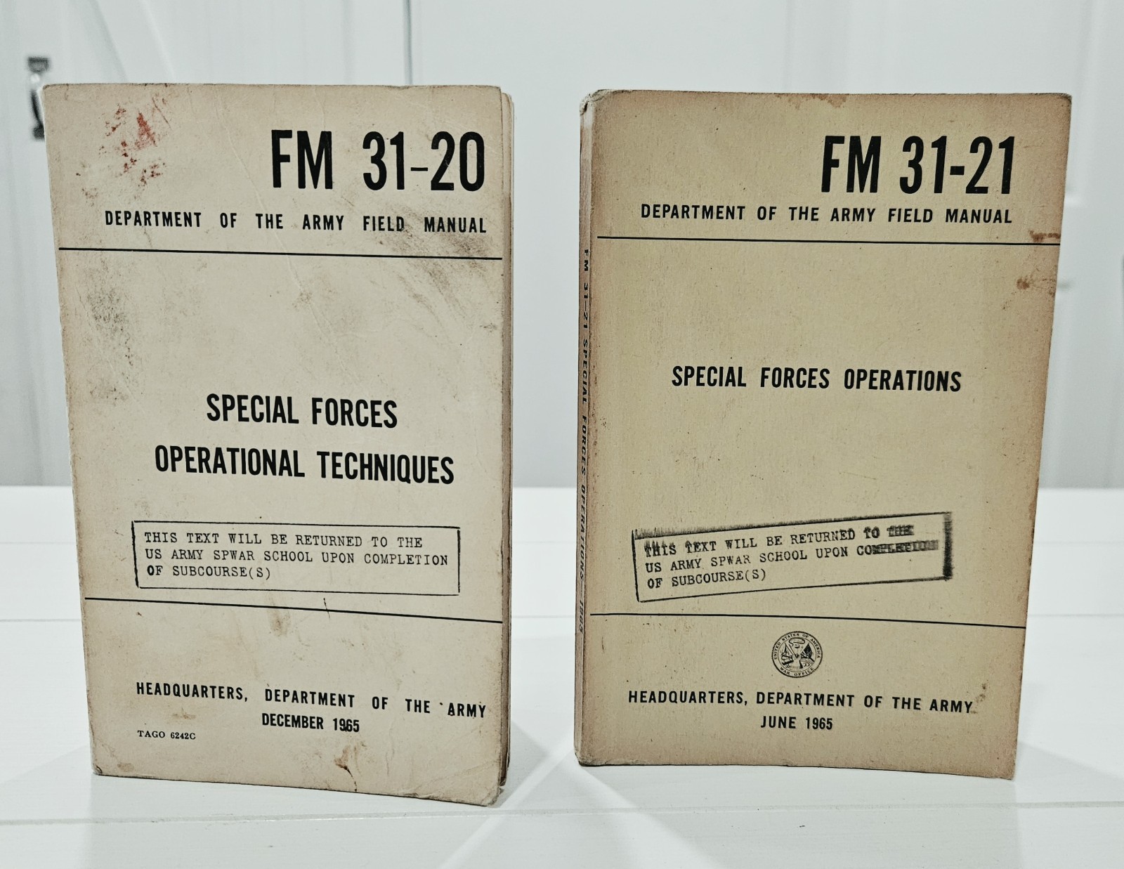 Vtg. 1965 US Army Special Forces Field Manual Lot FM 31-20 FM 31-21 Vietnam Era