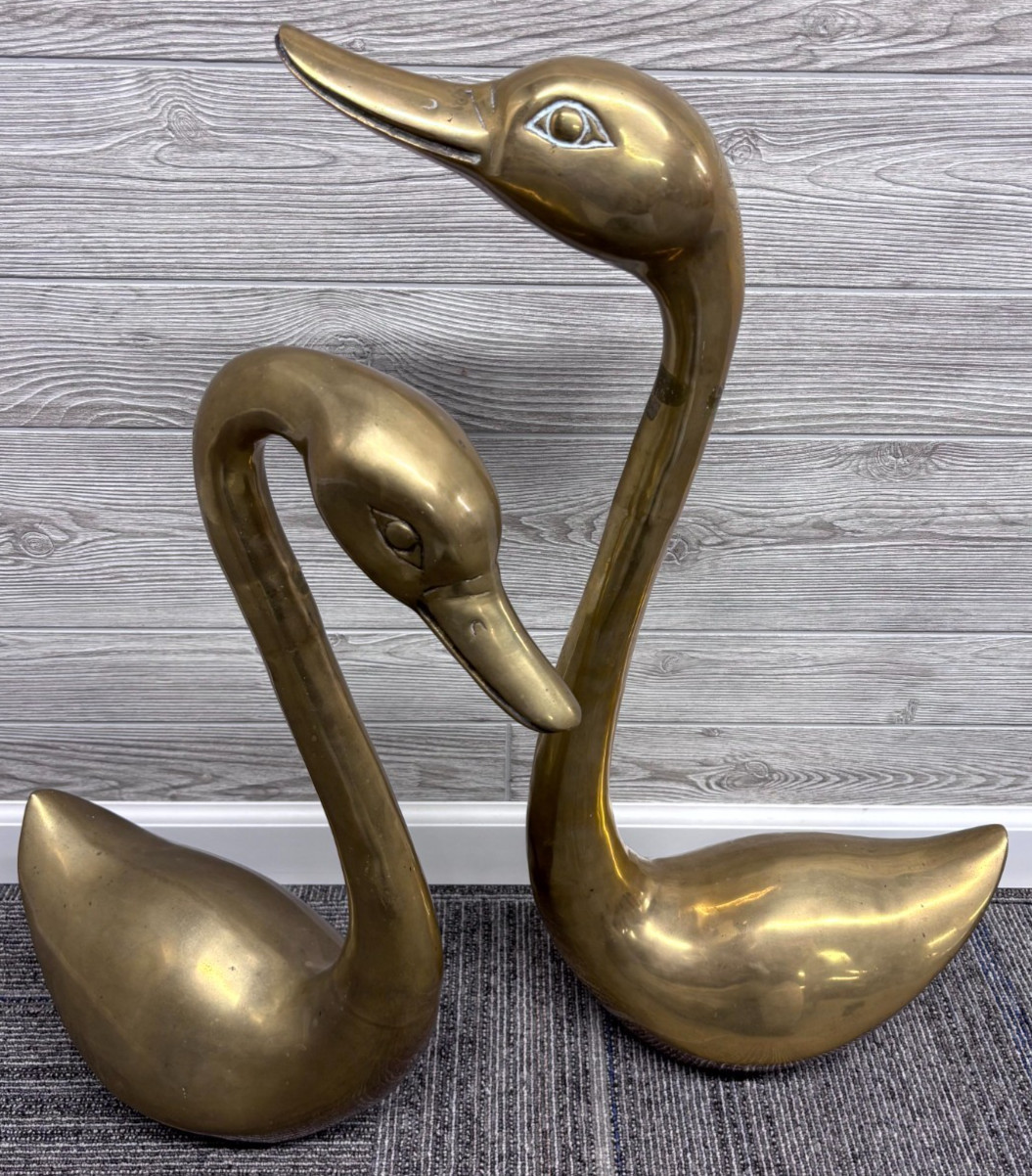 Vintage Large Brass Swan Pair 26\