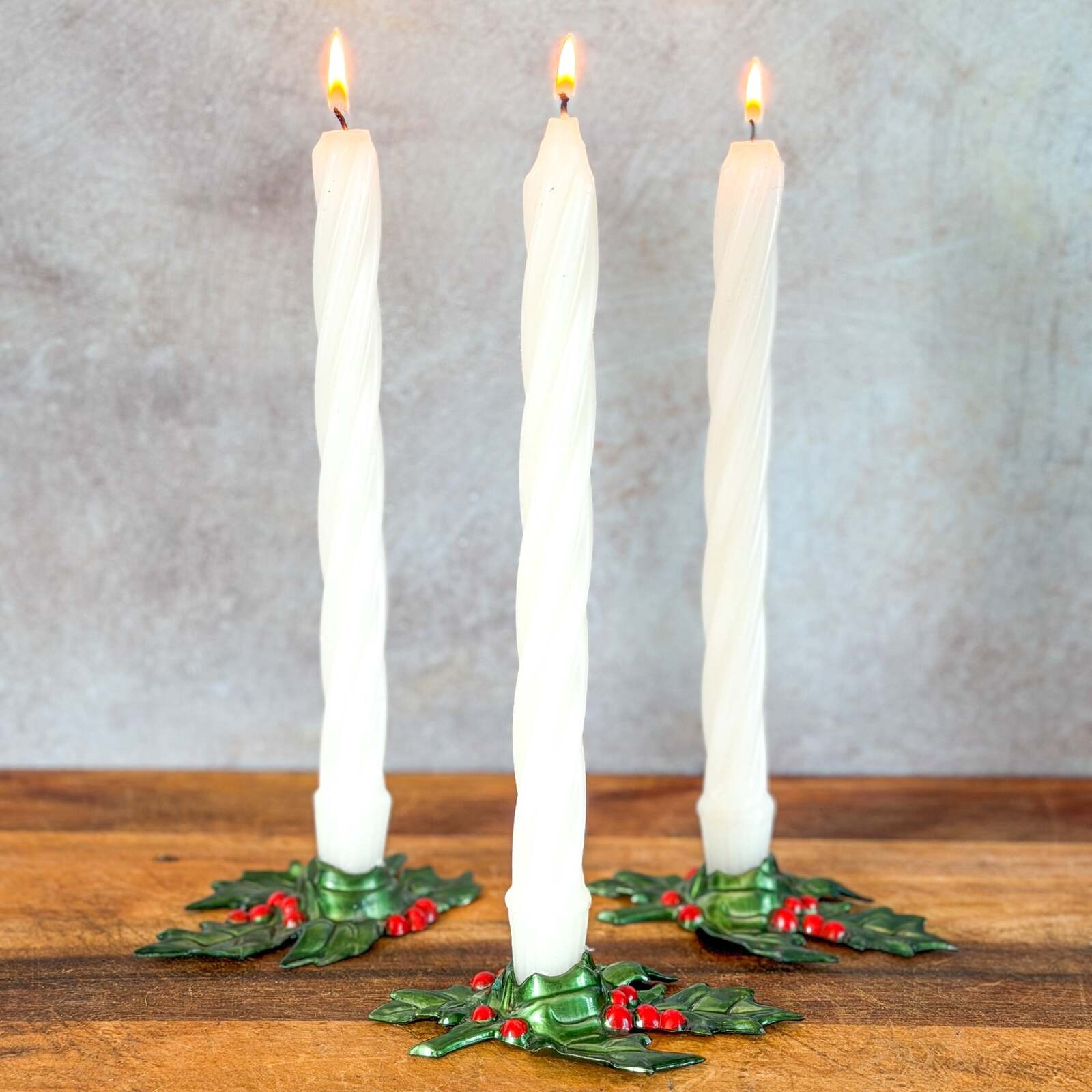 Vintage Colonial Casting Co Meriden Holly Leaf Taper Candle Holders Set of 3 Vintage Colonial Casting Co Meriden Holly Leaf Taper Candle Holders Set of 3