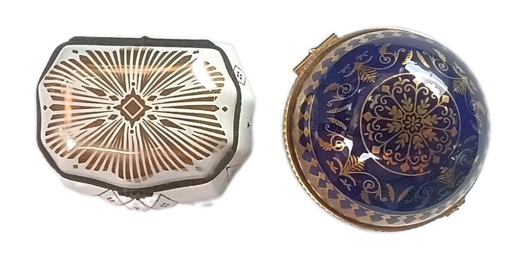ESTEE LAUDER Lot Of 2 PORCELAIN HINGED TRINKET BOXES created In Japan Pristine ESTEE LAUDER Lot Of 2 PORCELAIN HINGED TRINKET BOXES created In Japan Pristine