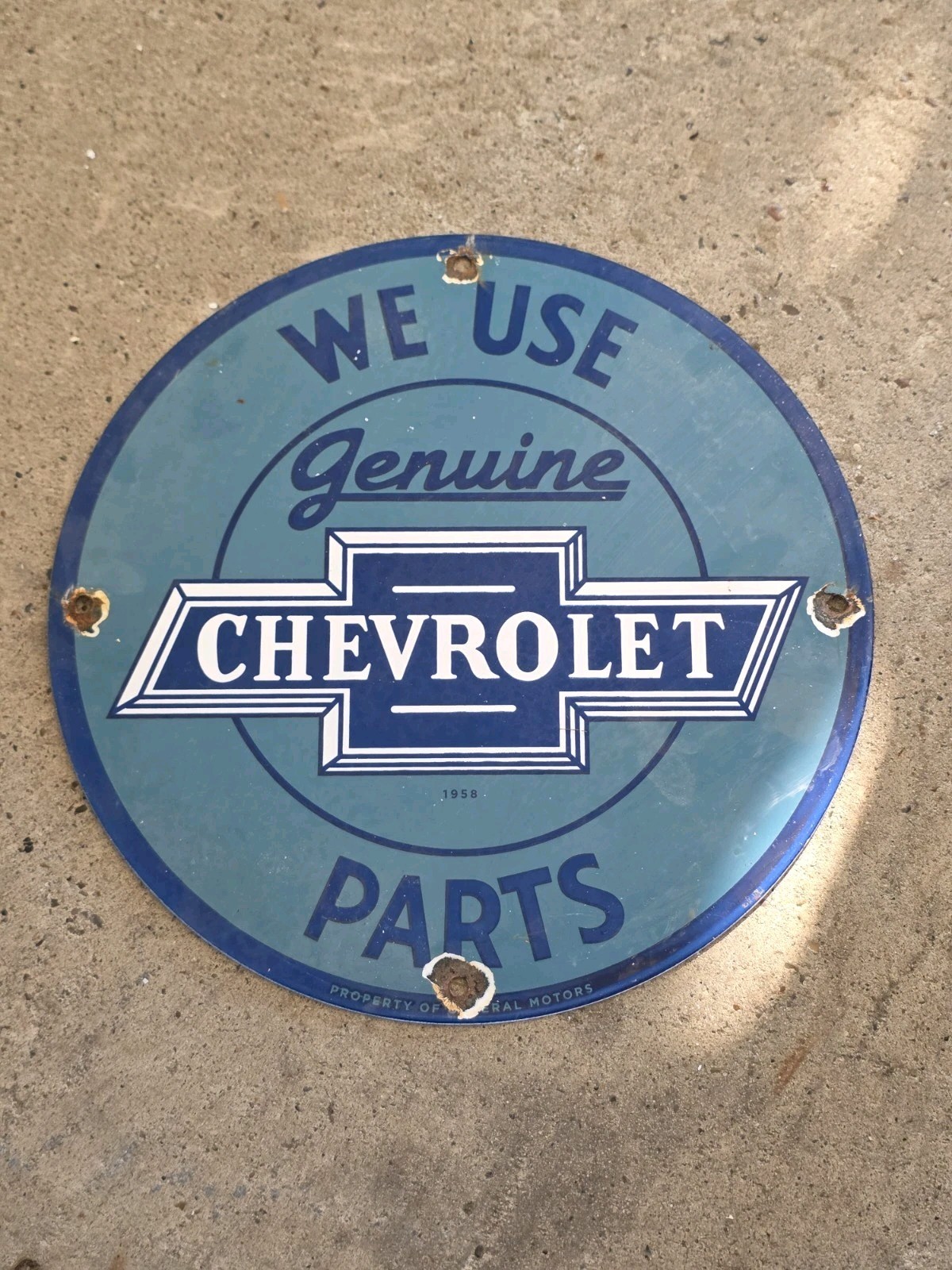 1950'S VINTAGE WE USE GENUINE CHEVROLET PARTS PORCELAIN SIGN 12 1950'S VINTAGE WE USE GENUINE CHEVROLET PARTS PORCELAIN SIGN 12