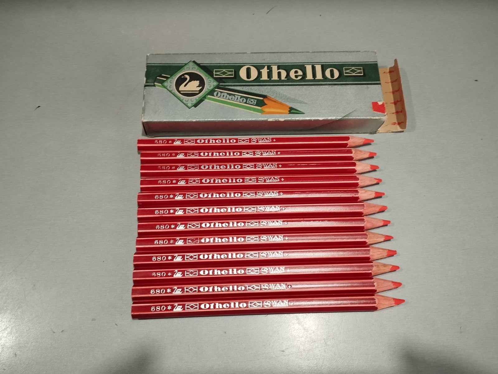 12 VINTAGE-VINTAGE SCHWAN PENCILS: