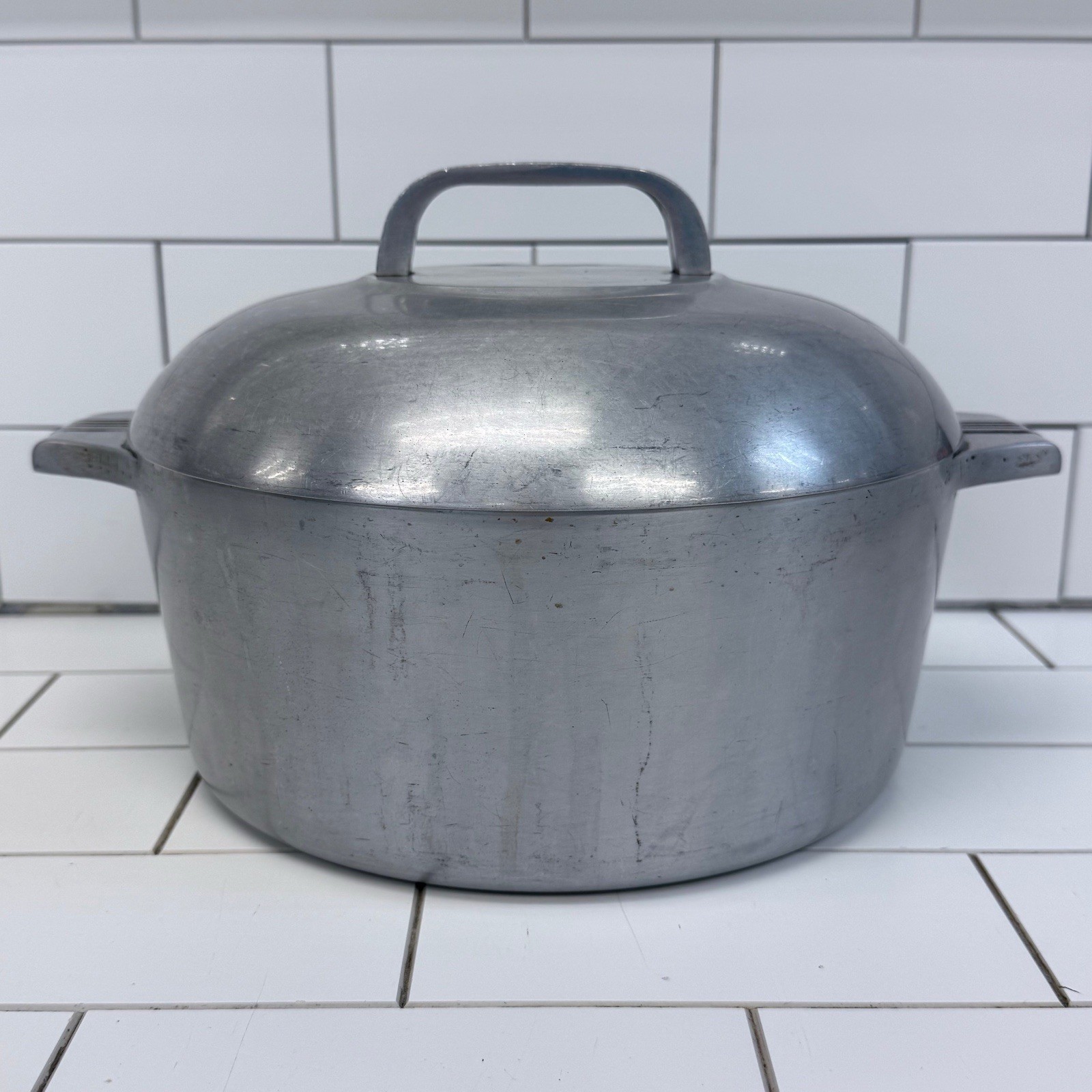 Vintage Wagner Ware Magnalite 4248-P 5 Qt Dutch Oven & Lid 1950s