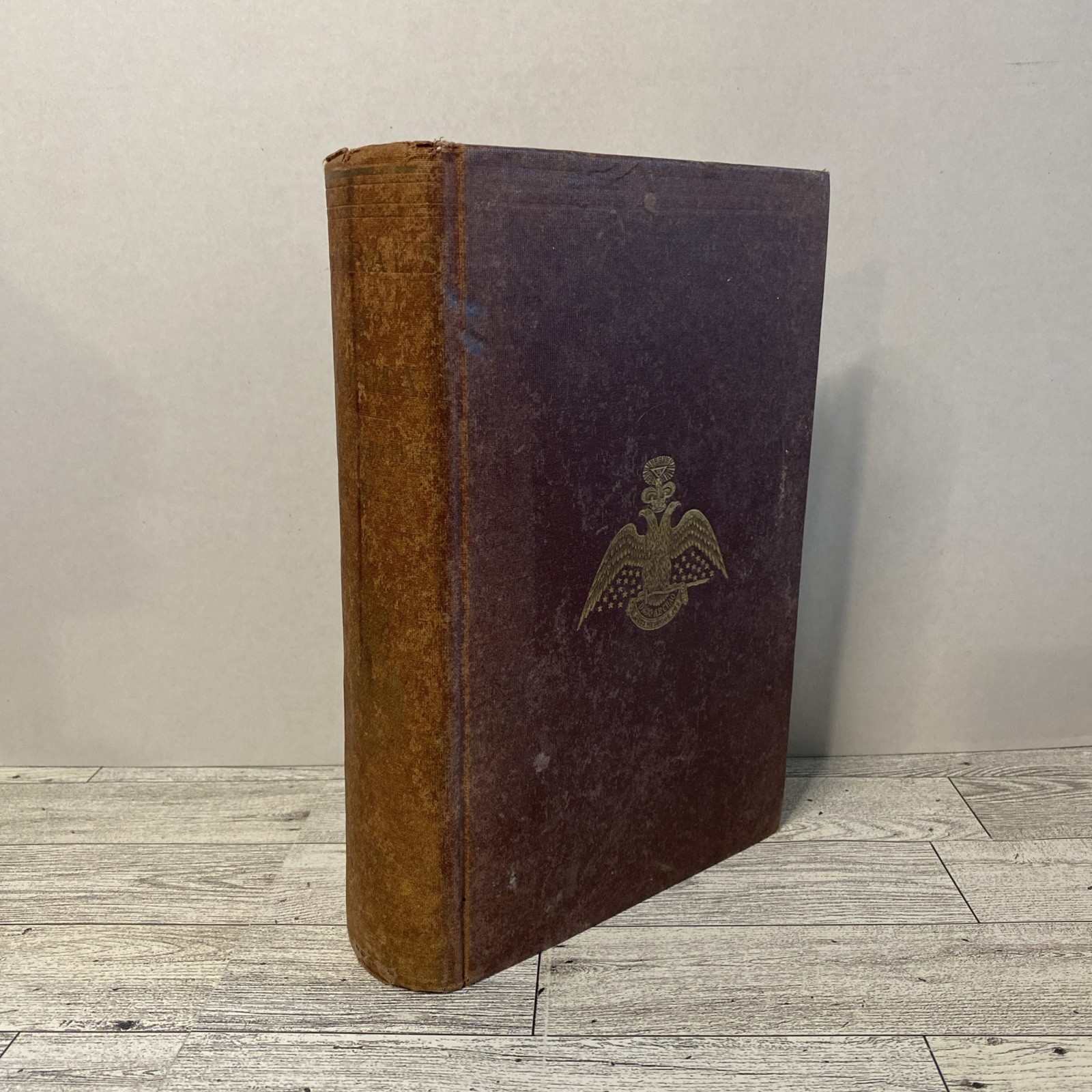 Morals and Dogma Of Freemasonry Albert Pike 1871 Southern Jurisdiction 1905 READ