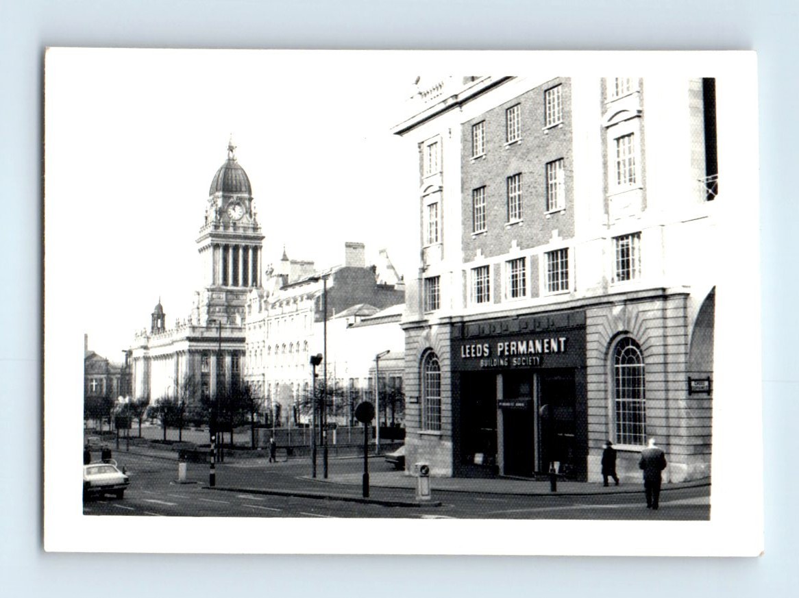 Old Vintage Photo LEEDS TOWN HALL ENGLAND UK STREET SCENE ORIGINAL PHOTOGRAPH