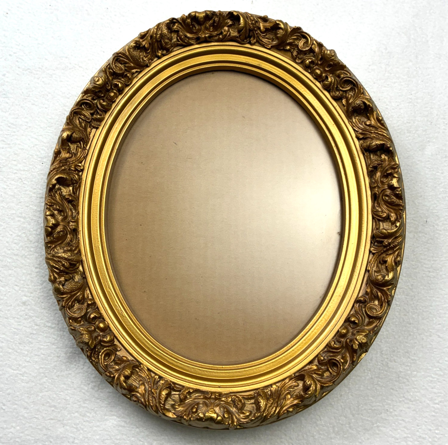 VTG Oval Wall Picture Frame Ornate Gold Tone Rococo Baroque Style Glass 12x10