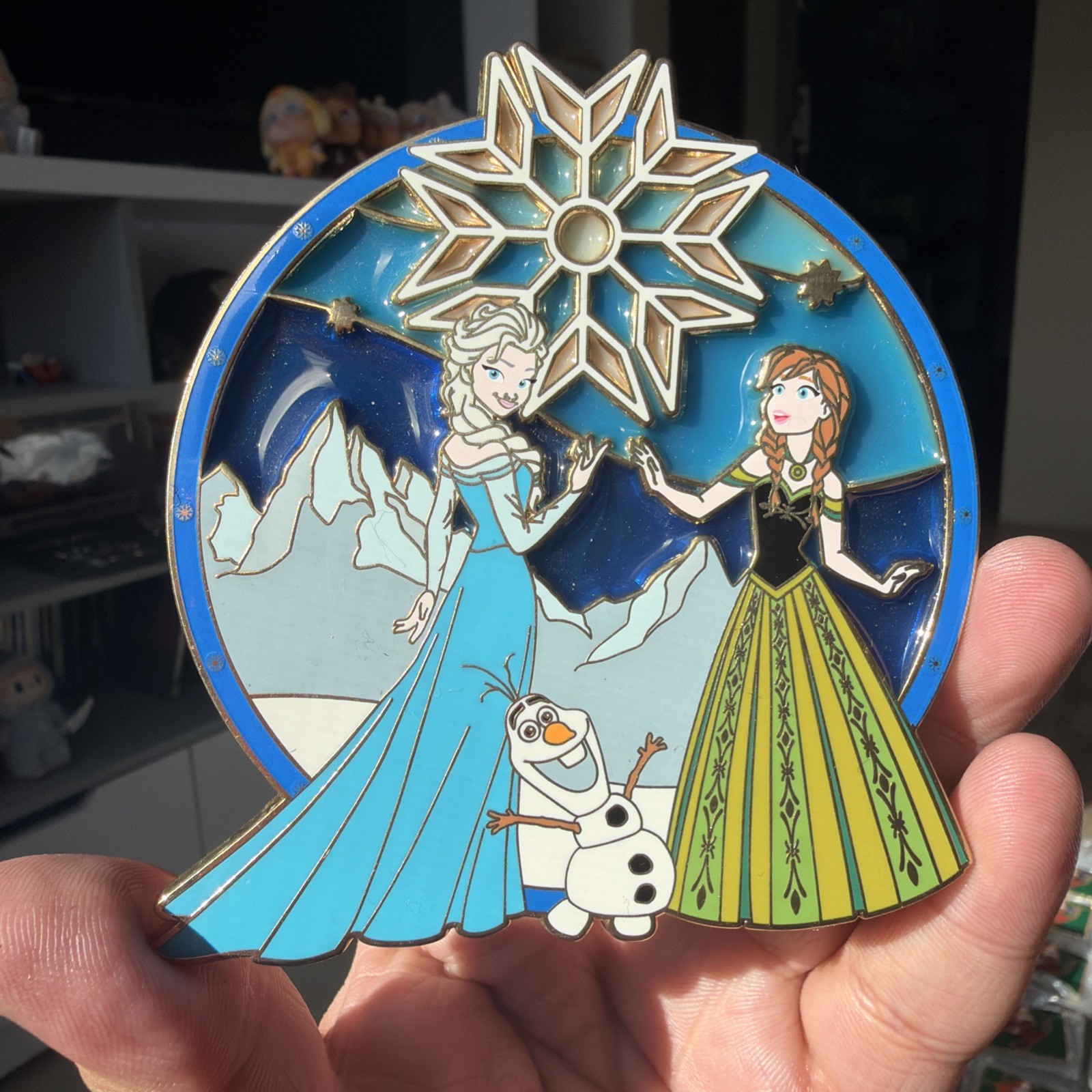 Frozen Stained Glass Misprint Error Pin Limited Edition 50 Disney