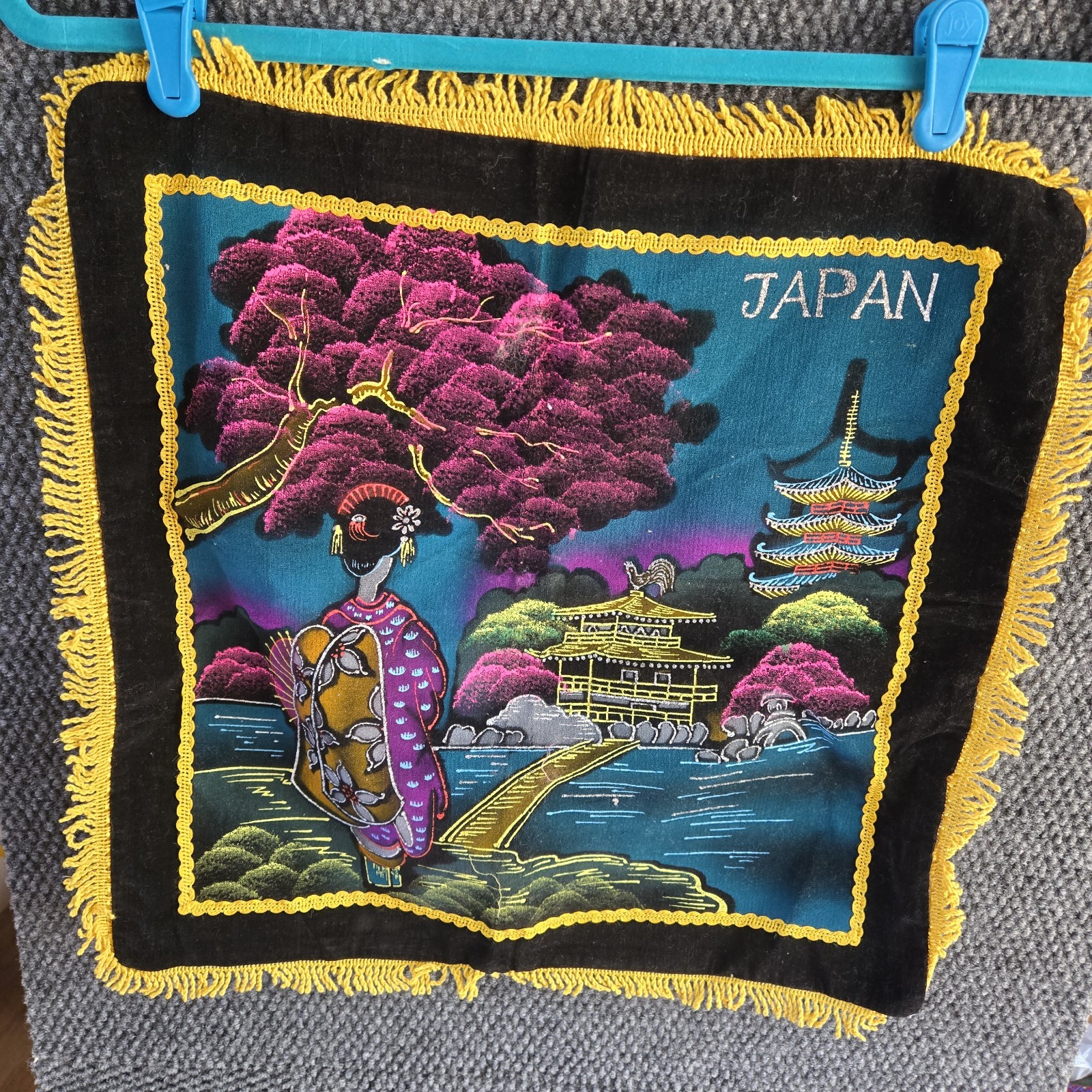 Vintage 1960s Japan Souvenir Black Velvet Pillow Covers Set Pagoda Kimono Yellow Vintage 1960s Japan Souvenir Black Velvet Pillow Covers Set Pagoda Kimono Yellow