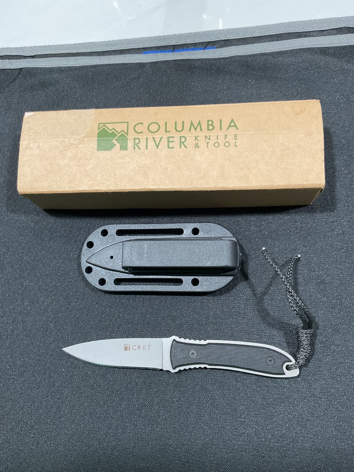 CRKT F4-02 Kit Carson Neck fixed blade, shecth,original box CRKT F4-02 Kit Carson Neck fixed blade, shecth,original box