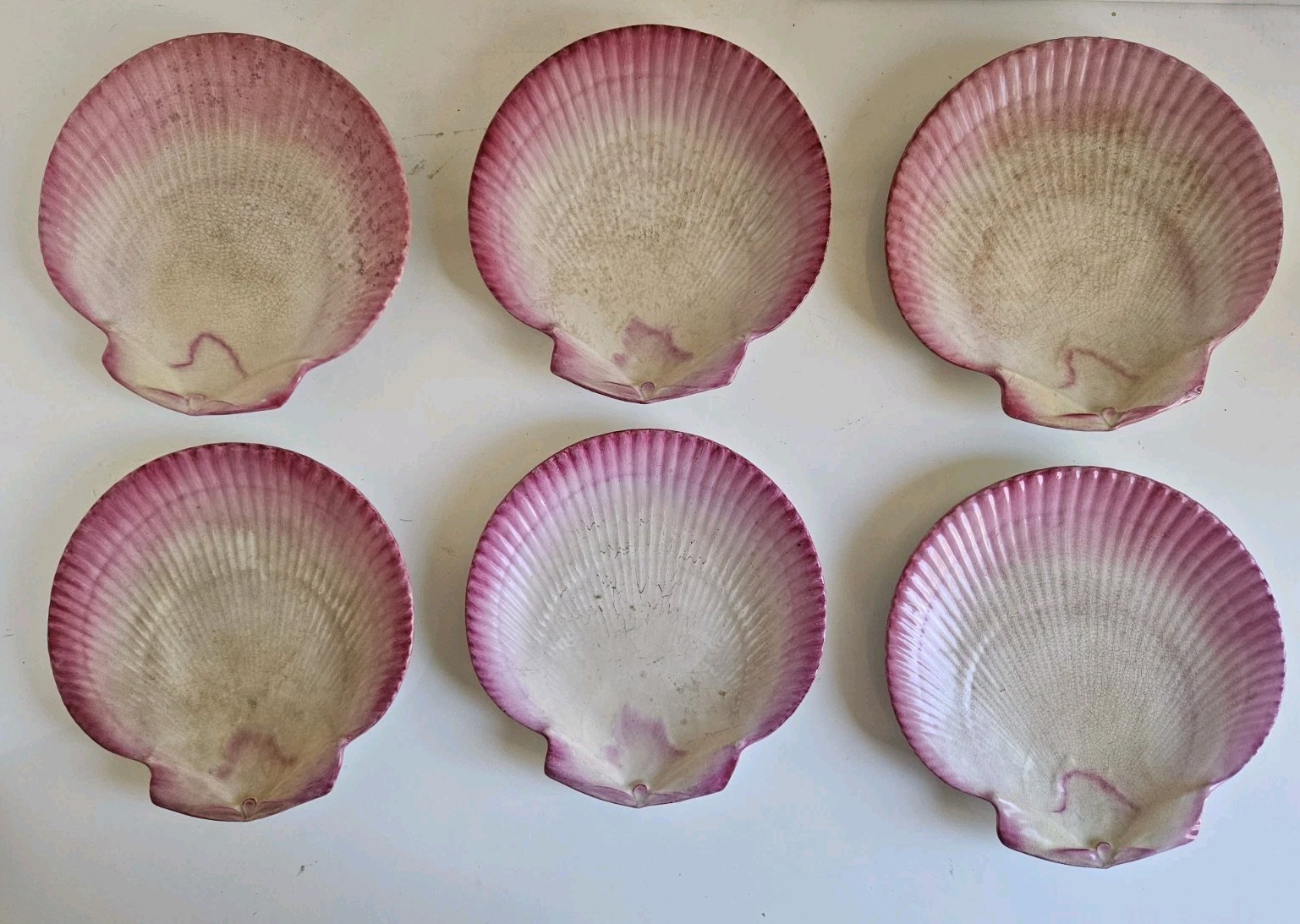 Antique Wedgwood Pink Pearlware Scallop Shell Plates c.1860s - Rare - Numbered. Antique Wedgwood Pink Pearlware Scallop Shell Plates c.1860s - Rare - Numbered.