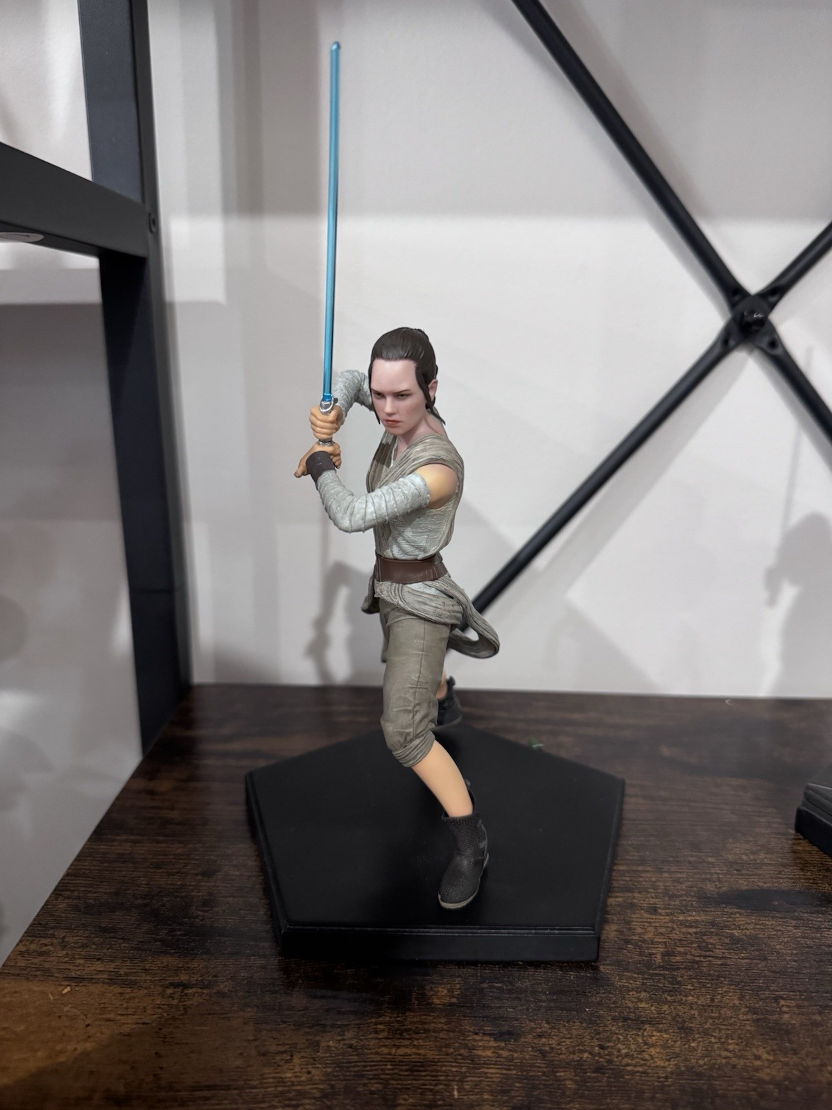 Rey Iron Studios Art Scale 1/10 Statue- Star Wars- No Original Box Rey Iron Studios Art Scale 1/10 Statue- Star Wars- No Original Box