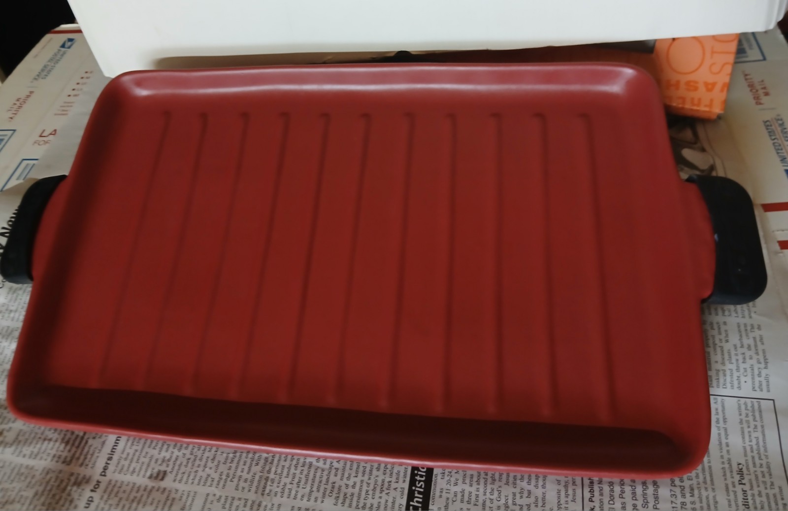 Longaberger Flameware Paprika Red Grill - oven 18 Longaberger Flameware Paprika Red Grill - oven 18