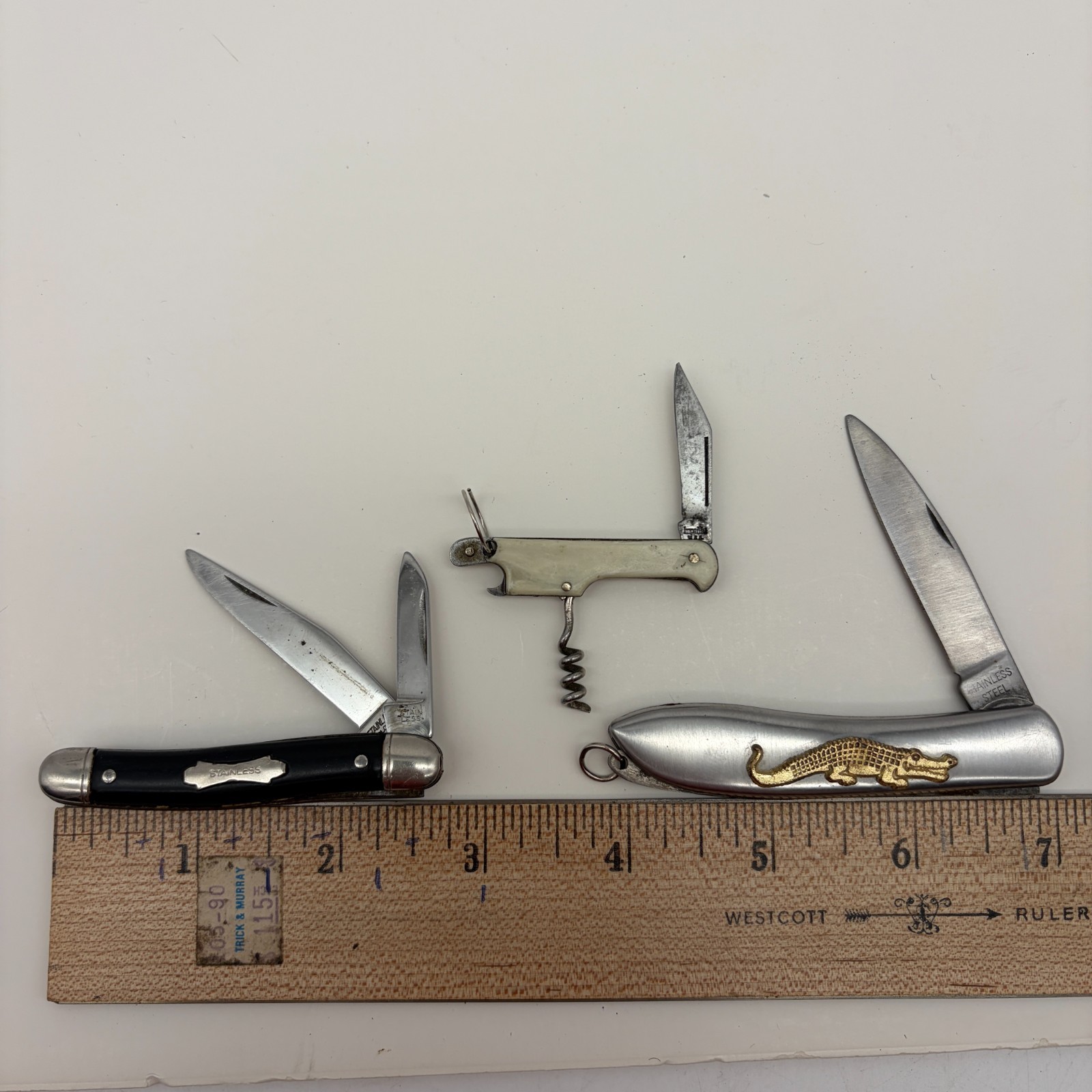 Vintage Imperial Knife Alligator Harrah's Reno Collectable Pocket Lot