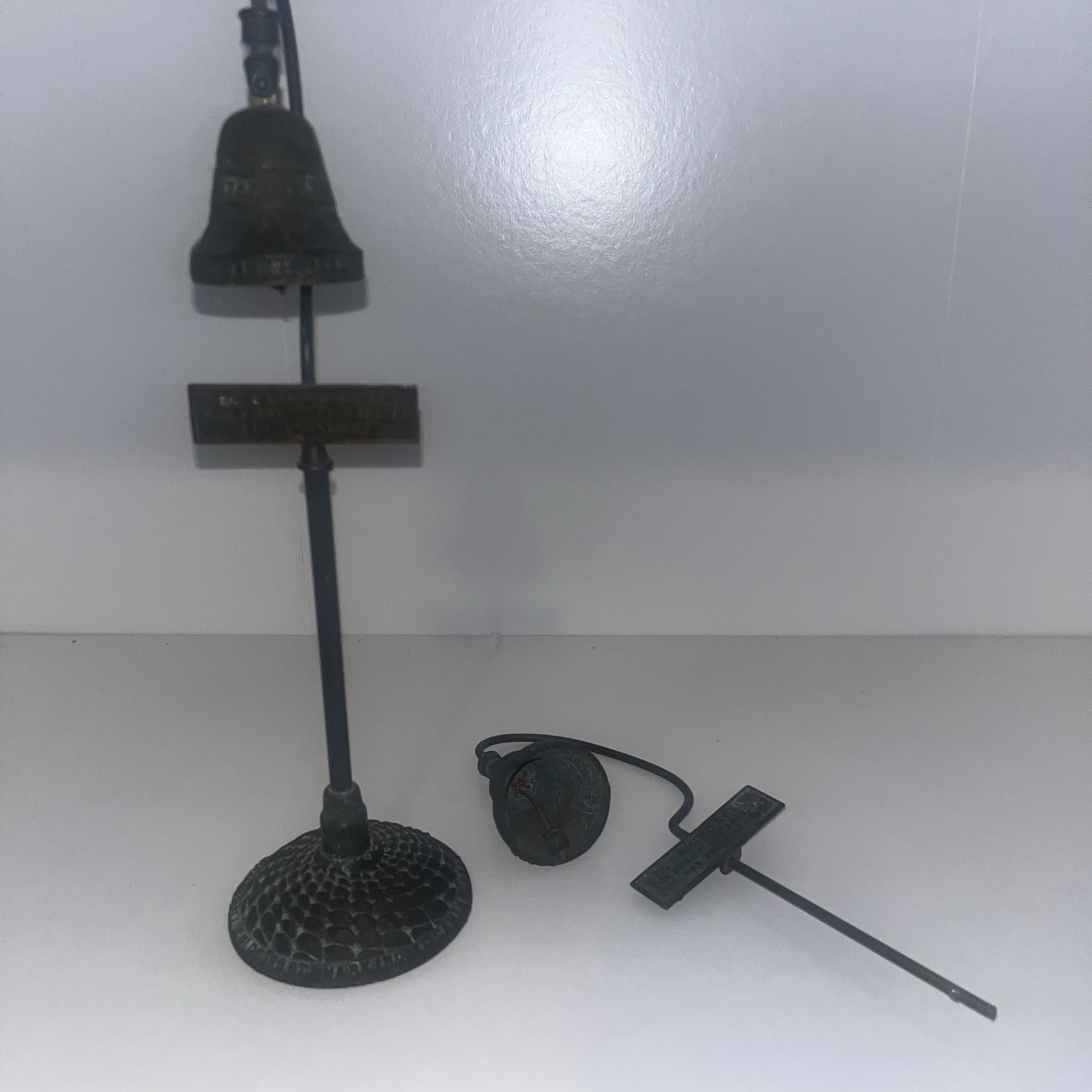 Vintage El Camino Real California Mission Bell Souvenir Guide Post Marker Brass