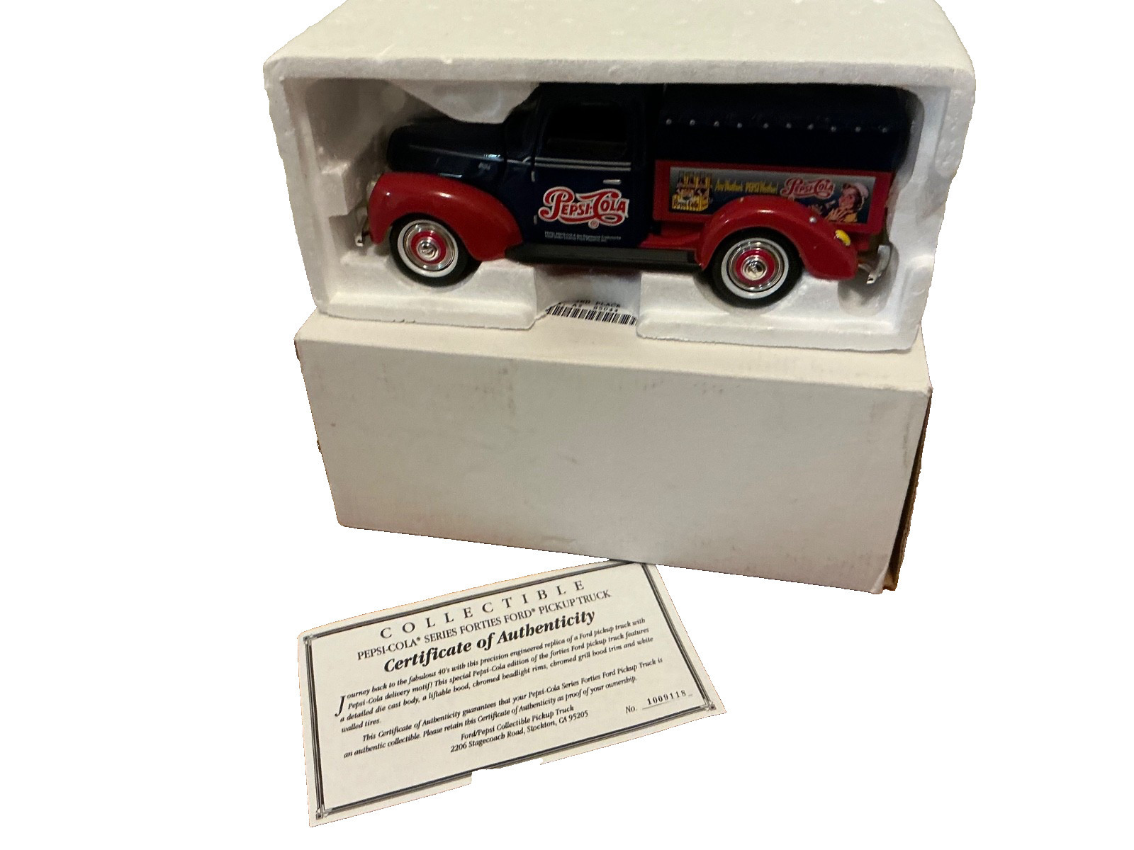Vintage boxed Pepsi-Cola Series 1940s Ford Pickup Truck 1:25 Model w COA Vintage boxed Pepsi-Cola Series 1940s Ford Pickup Truck 1:25 Model w COA