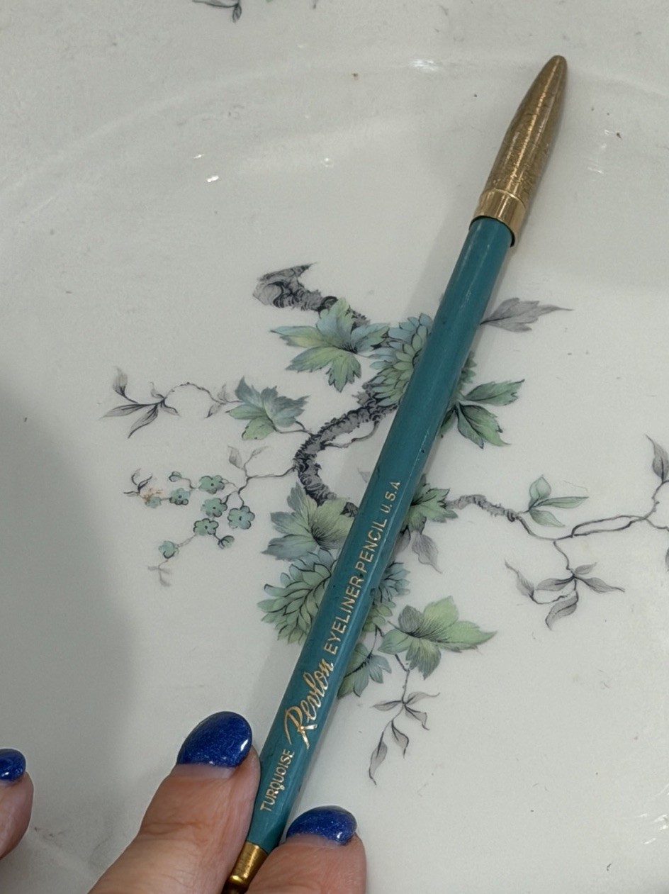 Vintage 70's Revlon USA Collectible Eye Liner Eye Pencil Eyeliner Turquoise blue Vintage 70's Revlon USA Collectible Eye Liner Eye Pencil Eyeliner Turquoise blue
