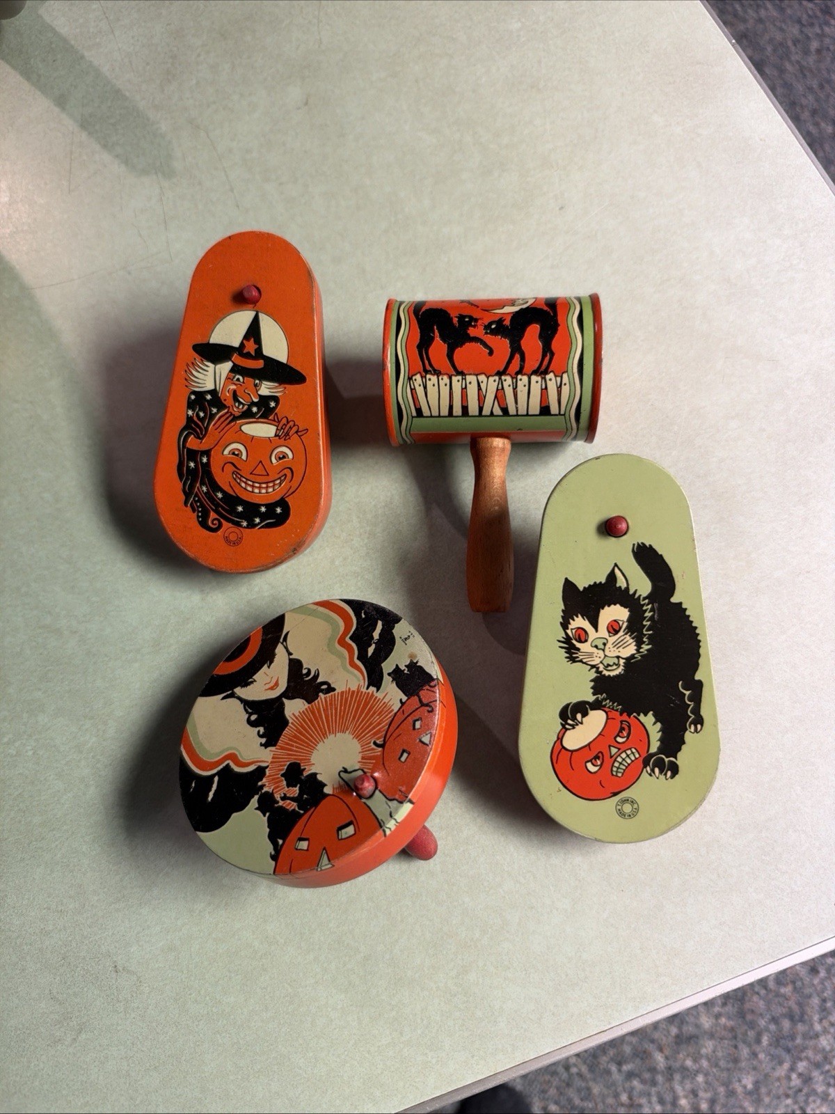 Lot Of 4 Different Vintage Halloween Noisemakers Noise Makers- See Pics Lot Of 4 Different Vintage Halloween Noisemakers Noise Makers- See Pics