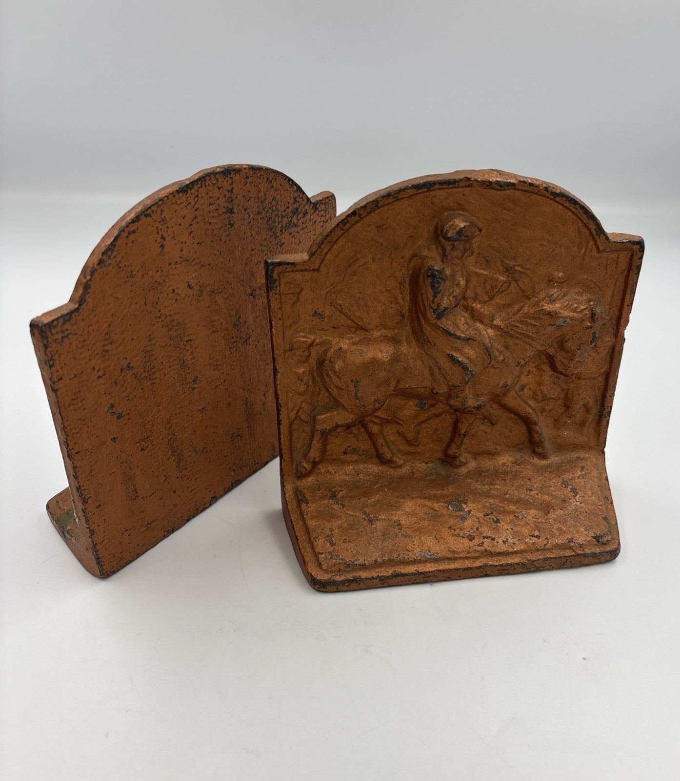 ANTIQUE PAIR GEORGE WASHINGTON AT VALLEY FORGE BOOKENDS Cast Iron ANTIQUE PAIR GEORGE WASHINGTON AT VALLEY FORGE BOOKENDS Cast Iron