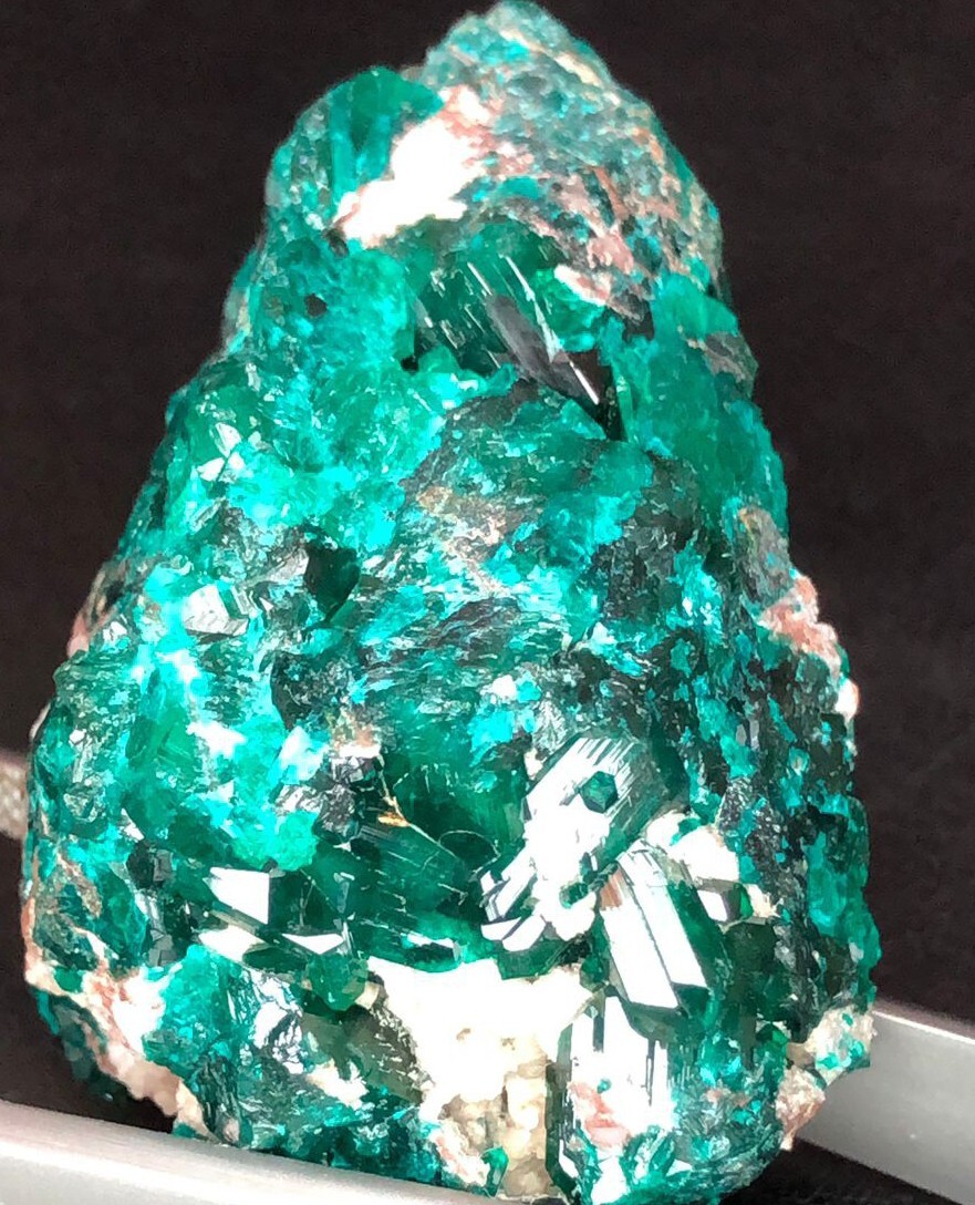 24gm Gorgeous DIOPTASE Green crystal  specimen 