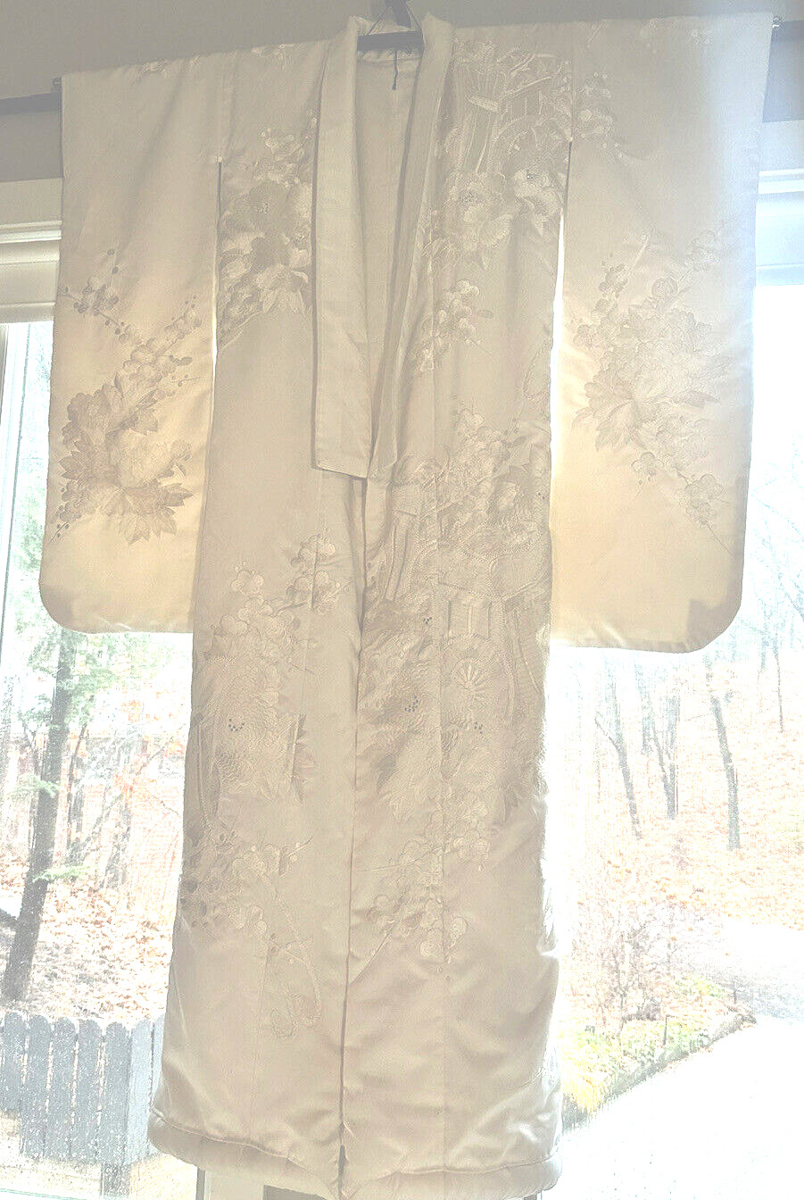 XRARE 1940 VINTAGE Japanese Authentic Wedding Handmade Silk Kimono EMBROIDERED