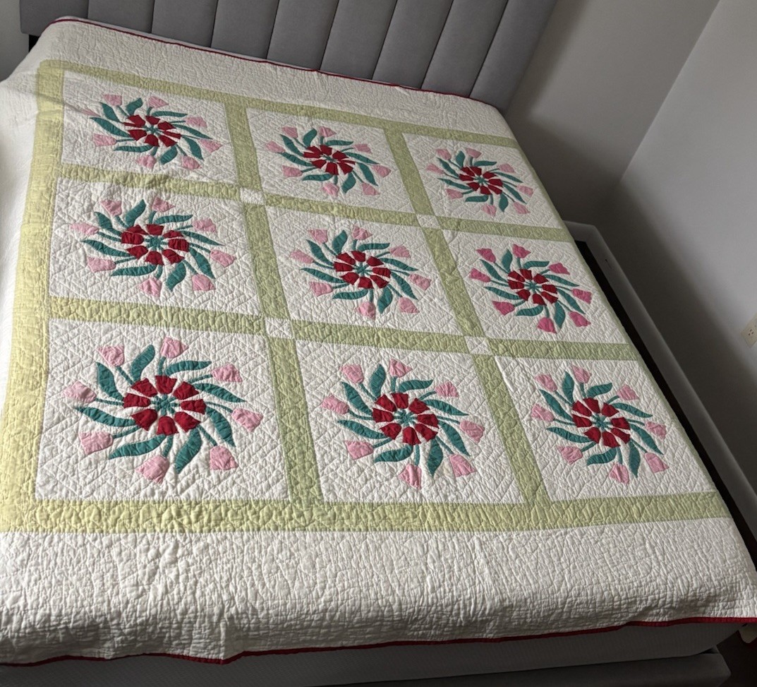 Beautiful Antique Windswept Tulips Applique Quilt Hand Quilted Folk Art Beautiful Antique Windswept Tulips Applique Quilt Hand Quilted Folk Art