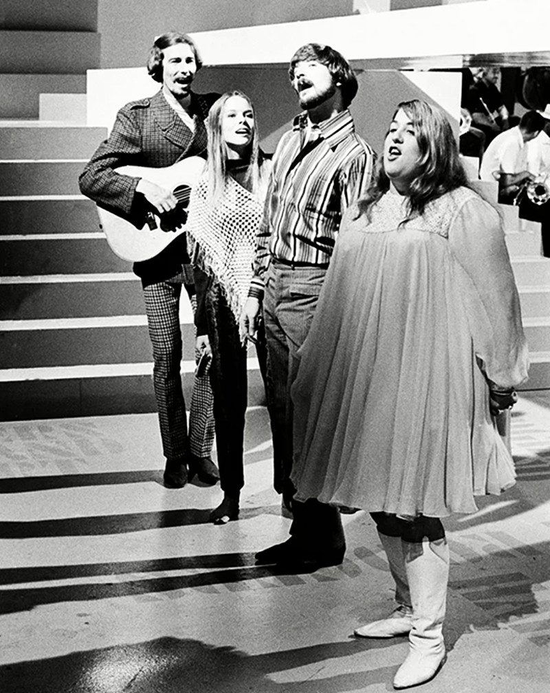 THE MAMAS AND THE PAPAS BAND 1966 8\