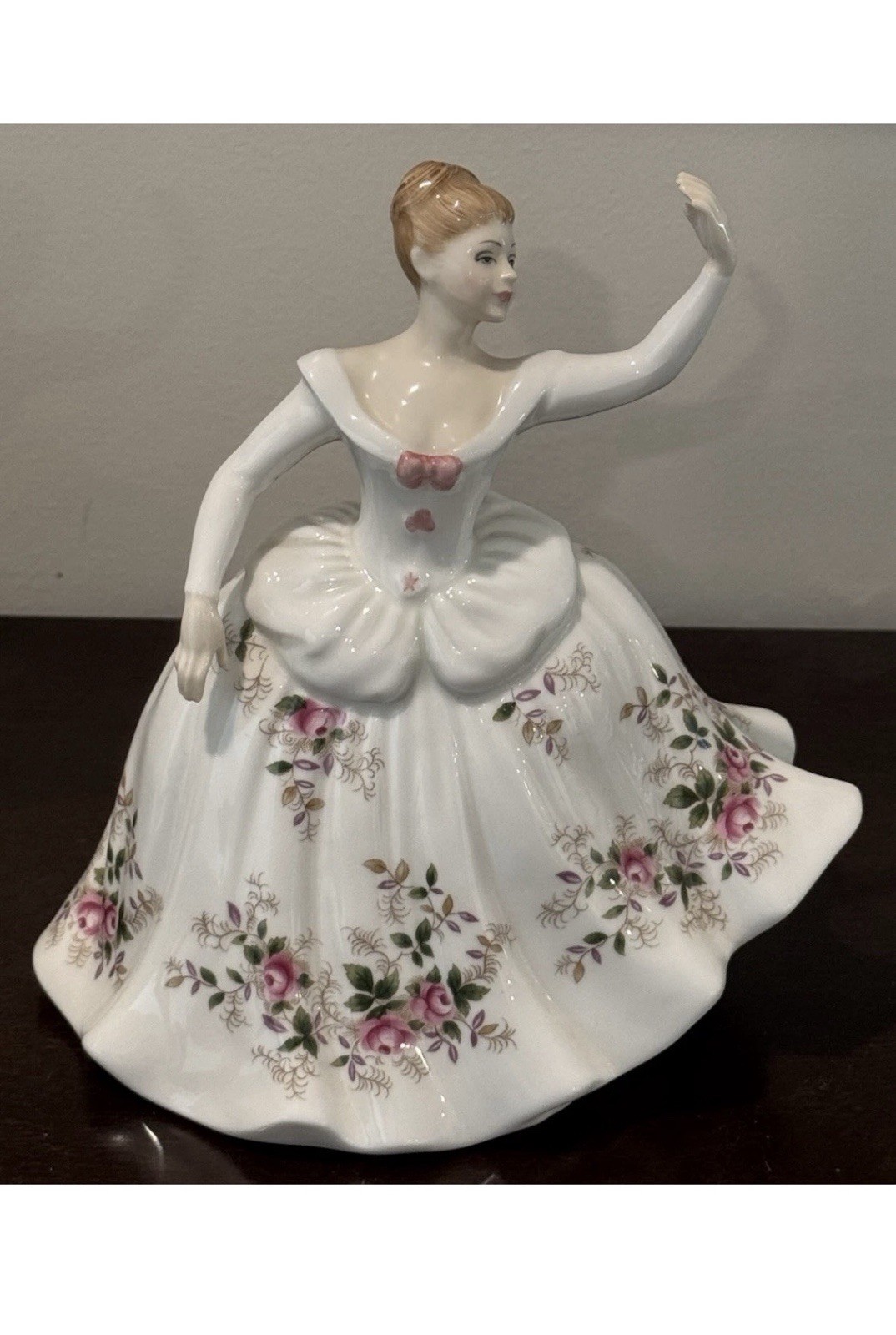 Royal Doulton Shirley HN2702 Peggy Davies Pretty Lady Figurine 1984