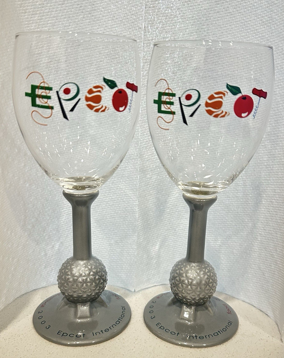 Vtg 2003 Disneys EPCOT International Food & Wine Festival Earth Wine Glasses 2 Vtg 2003 Disneys EPCOT International Food & Wine Festival Earth Wine Glasses 2