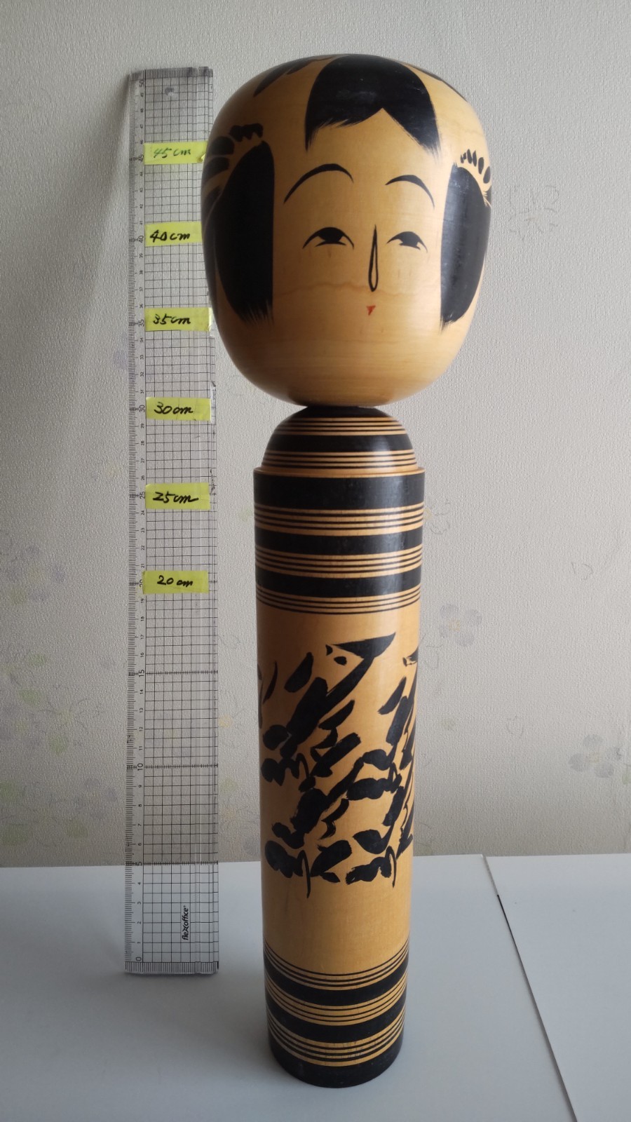 Large  kokeshi doll  by Kenjiro Hiraga (1918–2012) 41cm tall  with sign  C557F