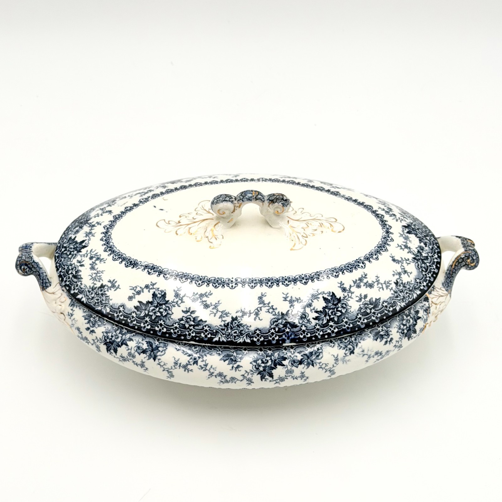 Antique John Maddock & Sons Royal Vitreous Covered Serving Dish England 11.5