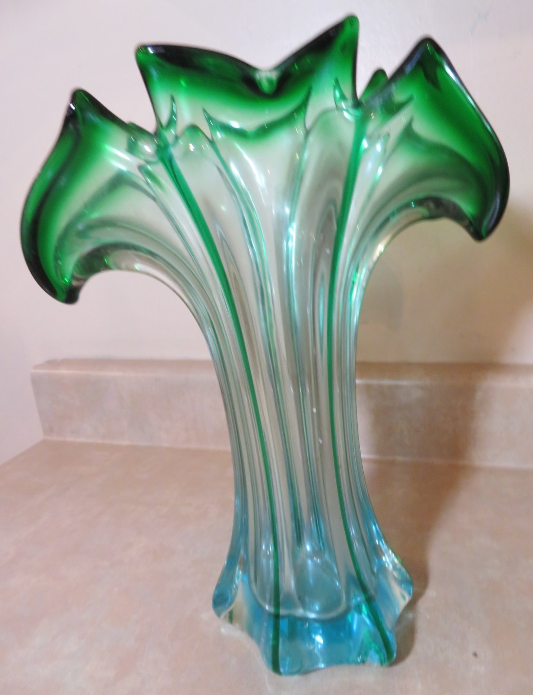 Vintage Handblown Art Glass Vase Green Blue Ruffled Rim, Unusual Design, Murano? Vintage Handblown Art Glass Vase Green Blue Ruffled Rim, Unusual Design, Murano?