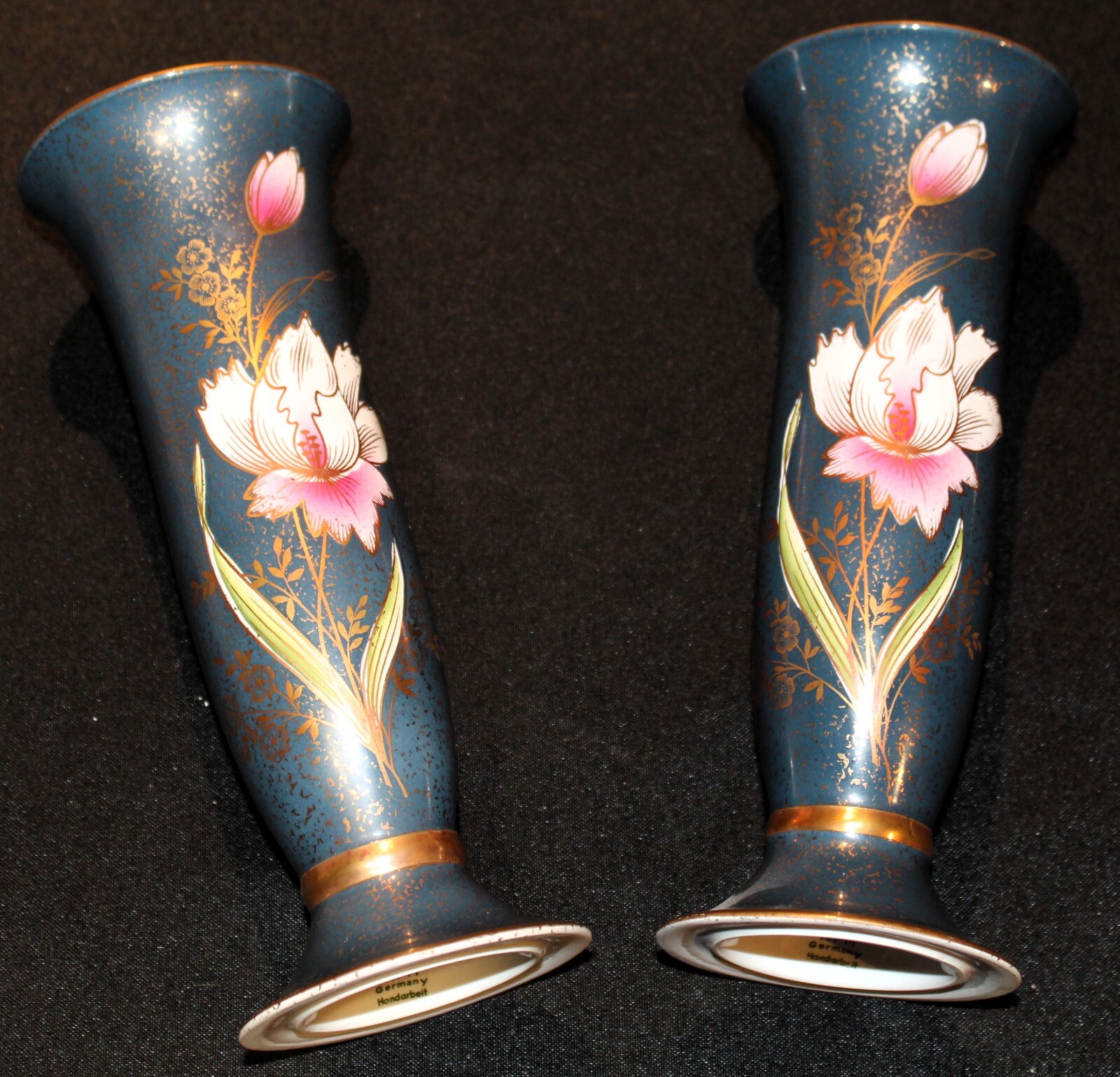KPM Germany Handarbeit Royal Porzellan Bavaria Pair Of Matching Vases