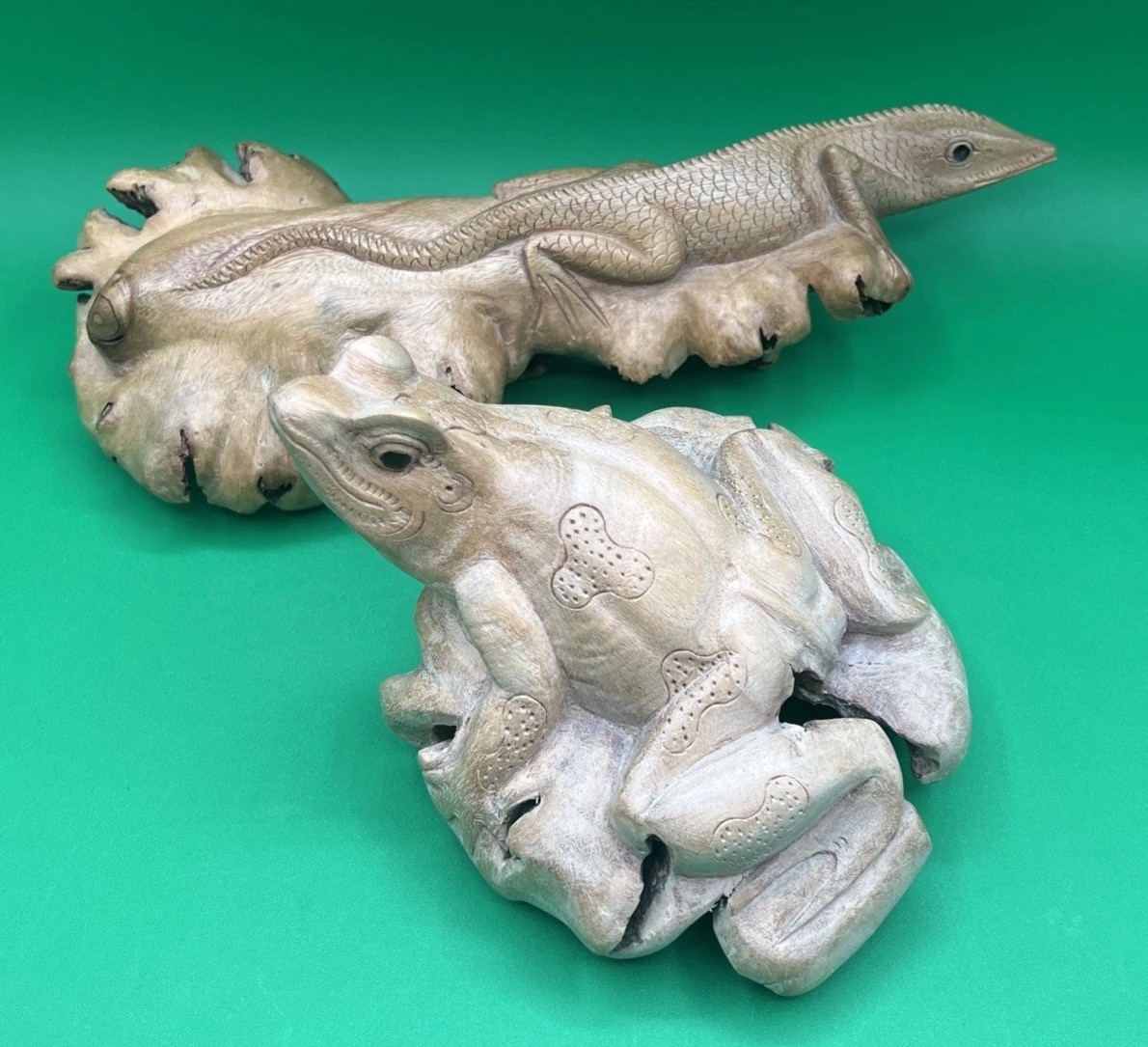 Vintage Hand Carved Burl Wood Frog & Lizards Sculpture Figures Vintage Hand Carved Burl Wood Frog & Lizards Sculpture Figures