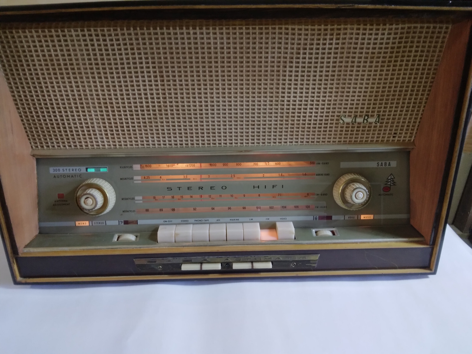 Vintage SABA 300 Stereo HIFI German Tube Radio Vintage SABA 300 Stereo HIFI German Tube Radio