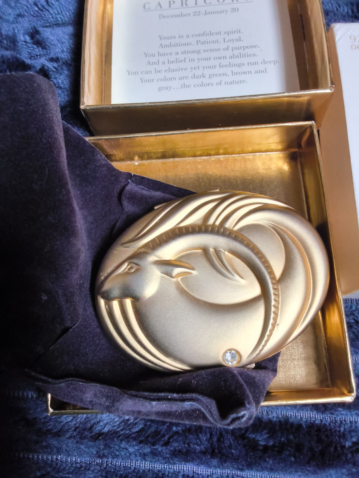 Estee Lauder Vintage Golden Capricorn Lucidity Translucent Powder Compact Estee Lauder Vintage Golden Capricorn Lucidity Translucent Powder Compact