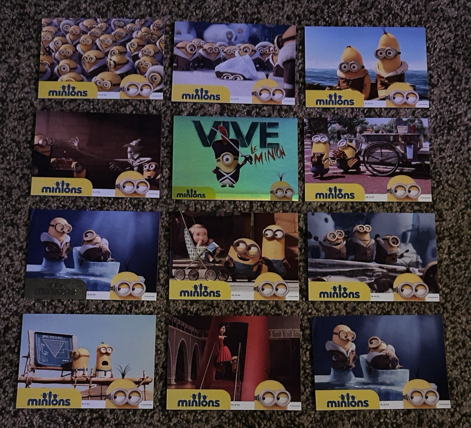 (12) Universal Studios Minions Collectors Lot $RARE$ Gold #15/54 Hologram #15/18