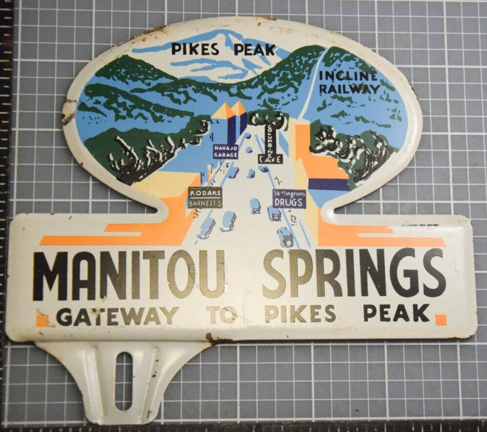 MANITOU SPRINGS PIKES PEAK STAMPED PAINTED METAL PLATE TOPPER SIGN 1950s 