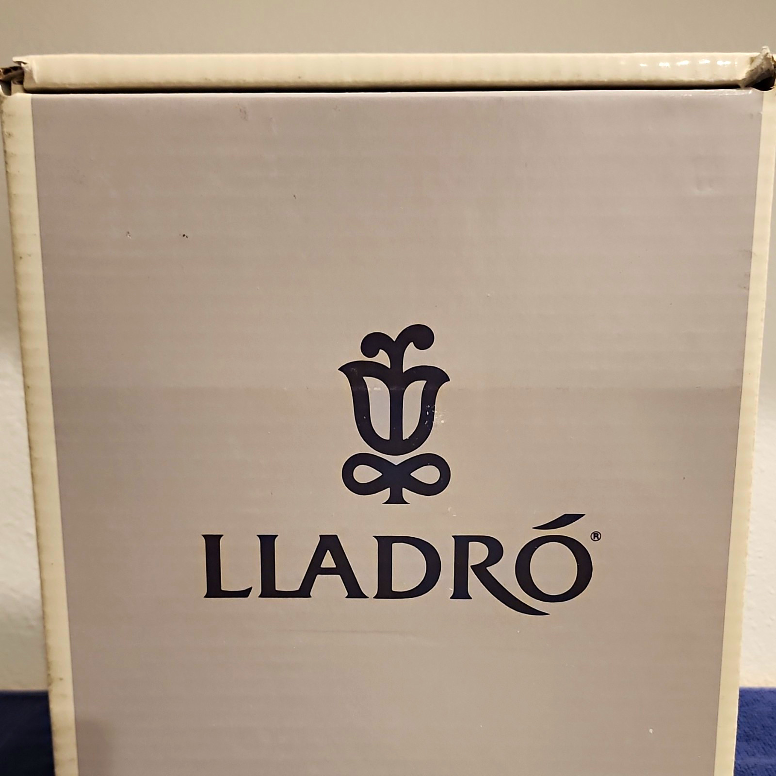 Lladró Ventana Florida Please Come Home Porcelain Dog Figurine Boxed