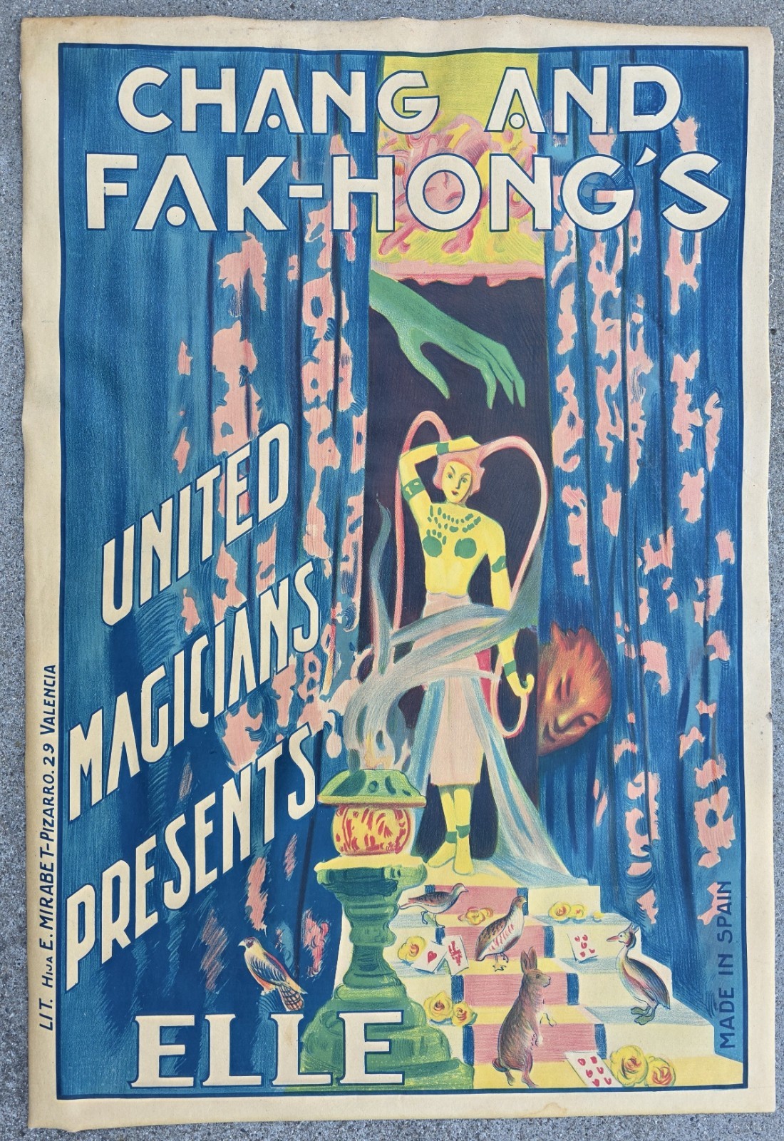 Chang and Fak-Hong\'s Elle 1920s 25x17 Linen Spanish Poster