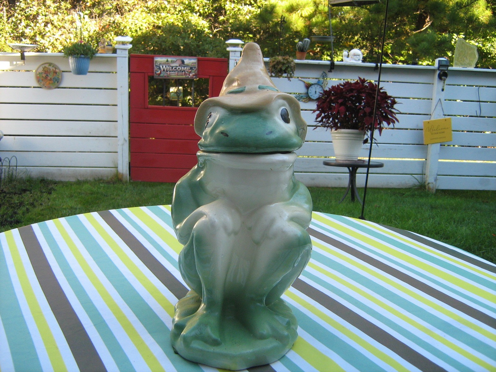 Brush Pottery Hillbilly Frog Cookie Jar 43 D