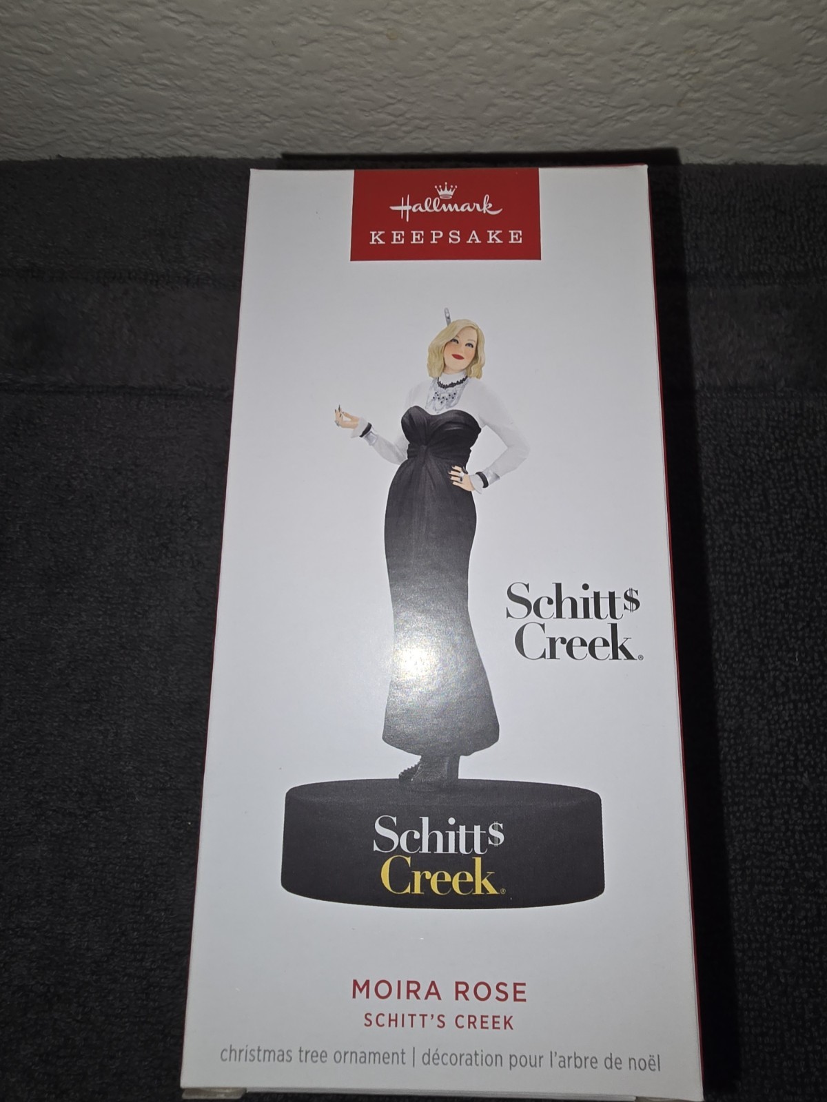 HALLMARK KEEPSAKE 2024 MOIRA ROSE SCHITT'S CREEK SOUND ORNAMENT NIB HALLMARK KEEPSAKE 2024 MOIRA ROSE SCHITT'S CREEK SOUND ORNAMENT NIB