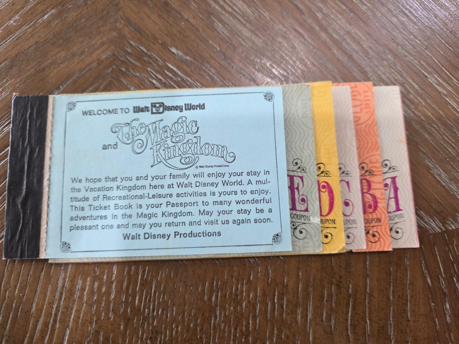 1973 vtg Walt Disney World Adult ticket coupon book booklet old original 1970\'s