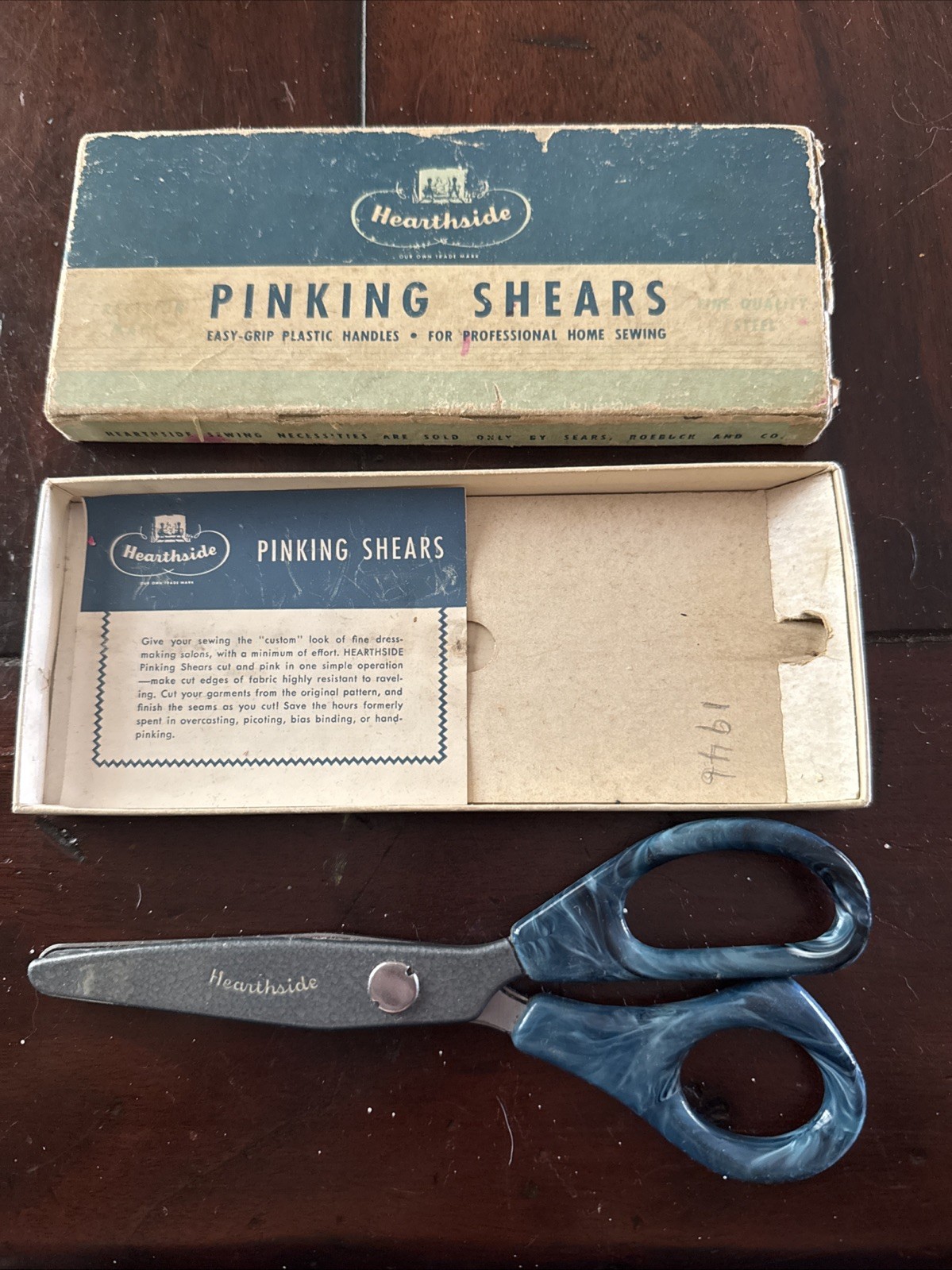 Vntg HEARTHSIDE PINKING SHEARS SEARS ROEBUCK CO #5171 PRO QUALITY + Box & Paper