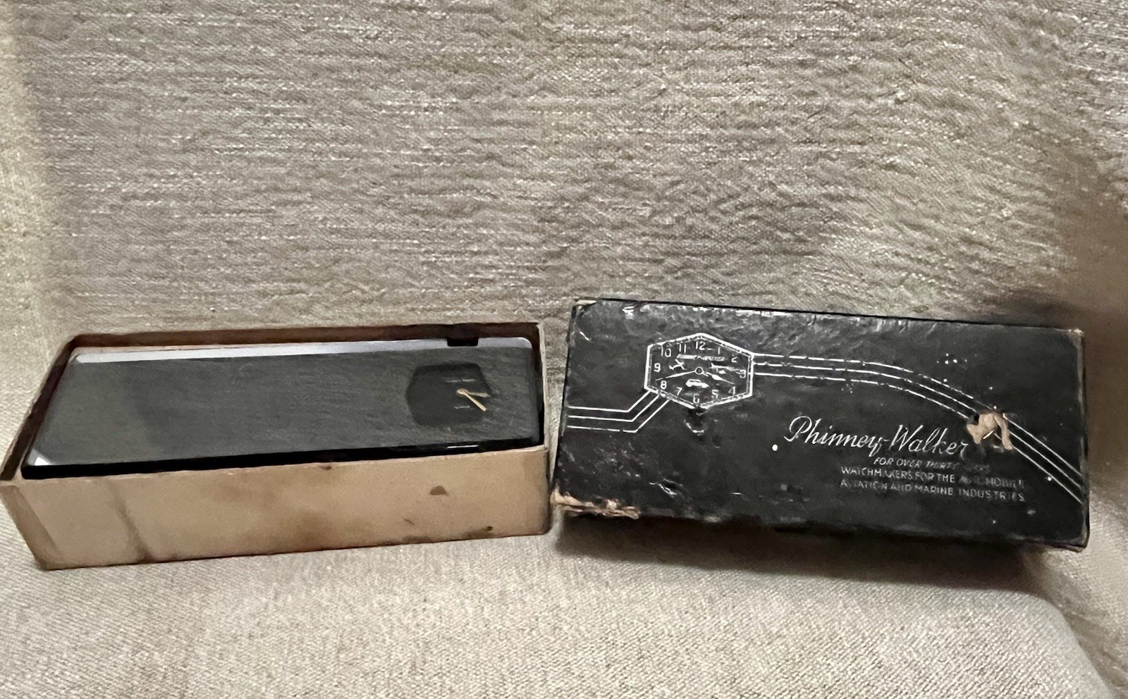 Vintage Phinney-Walker Model 716 P.W. 30 Hour Autowatch Car Dash Clock with Box Vintage Phinney-Walker Model 716 P.W. 30 Hour Autowatch Car Dash Clock with Box
