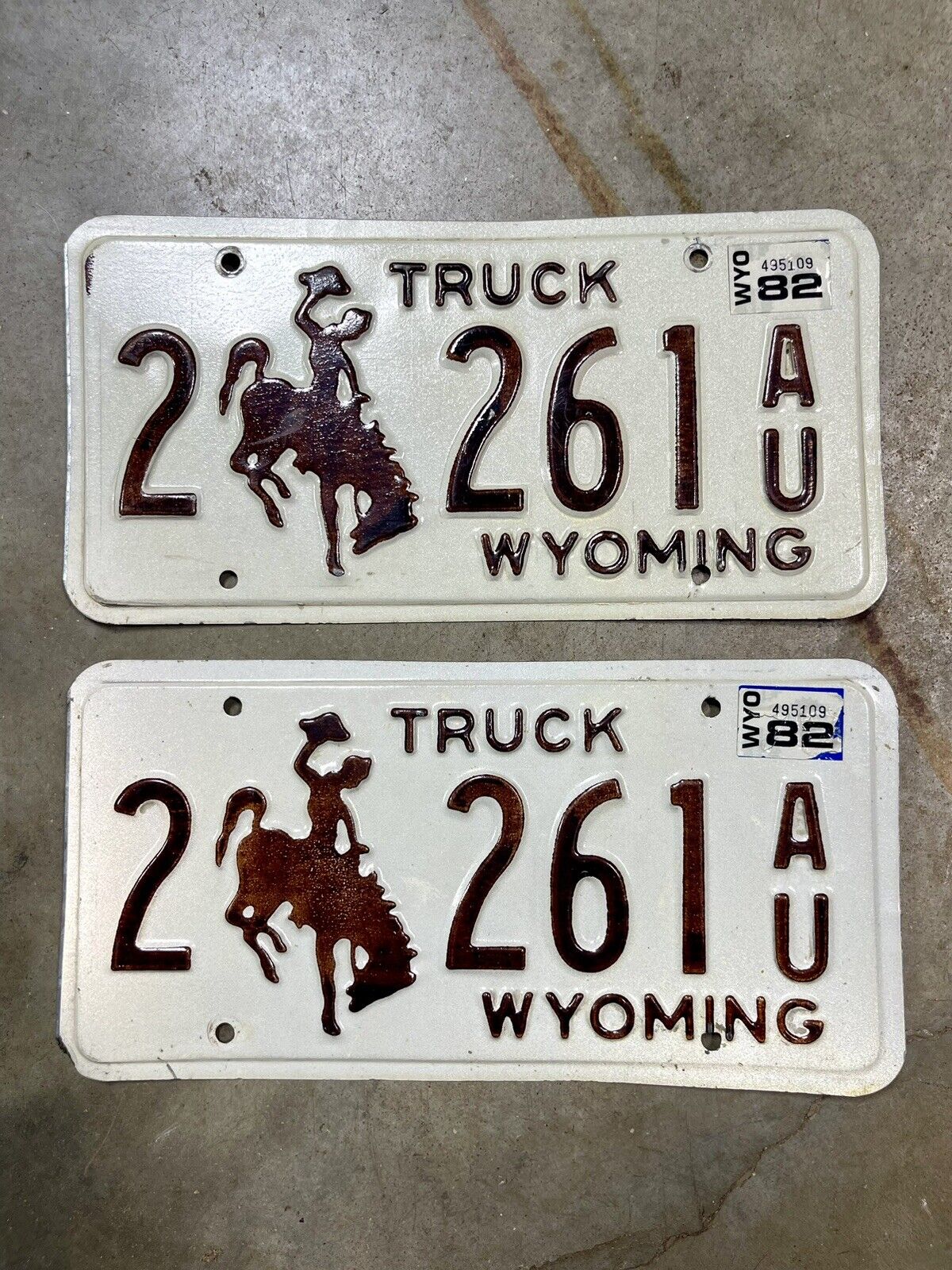 1982 Wyoming  Truck  license plate  pair