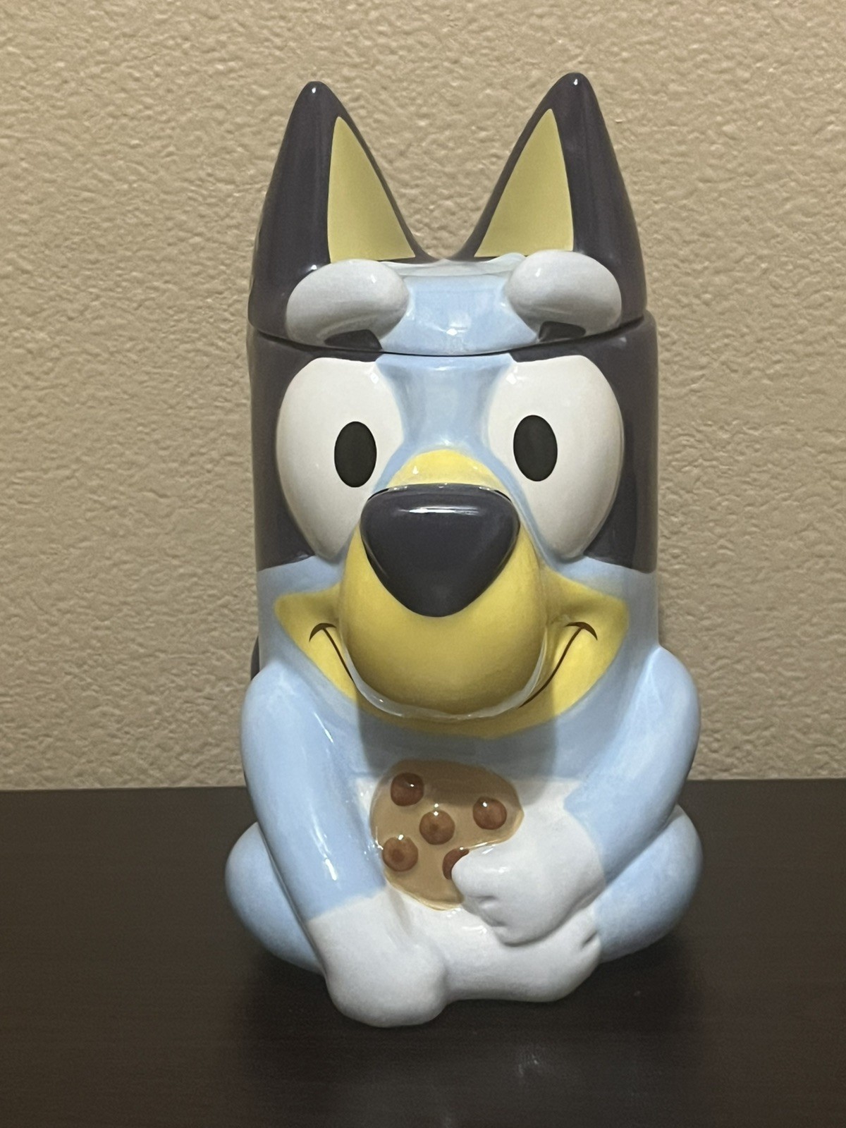 Brand New Bluey Ceramic Cookie Jar Holding Cookie 0.4 Gallon Hobby Lobby 
