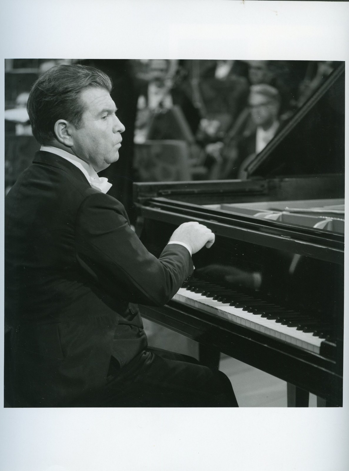 EMIL GILELS 7x9 b/w Press Photograph