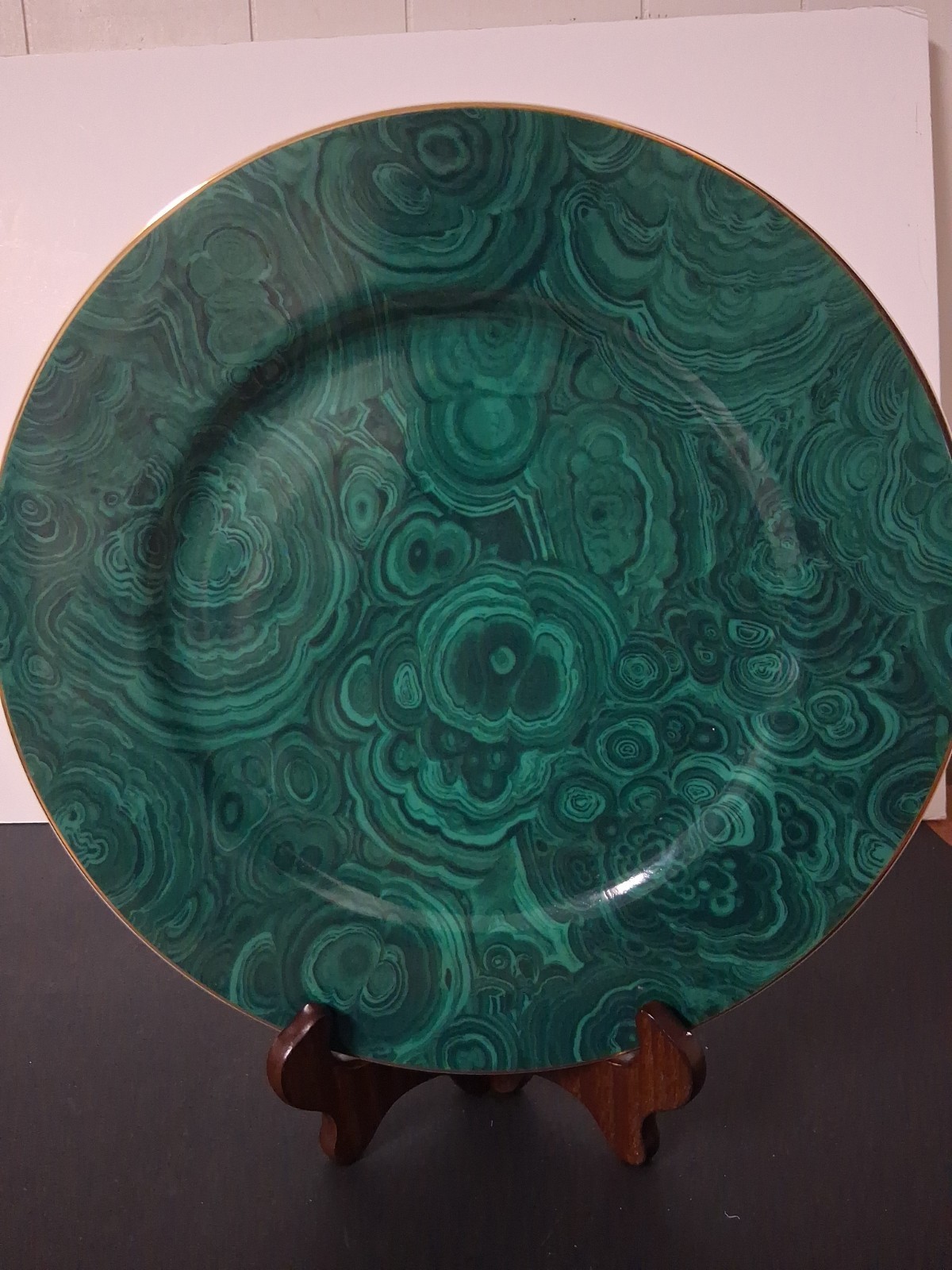 NEIMAN MARCUS Green Malachite Charger Plate Round Platter 12 1/4